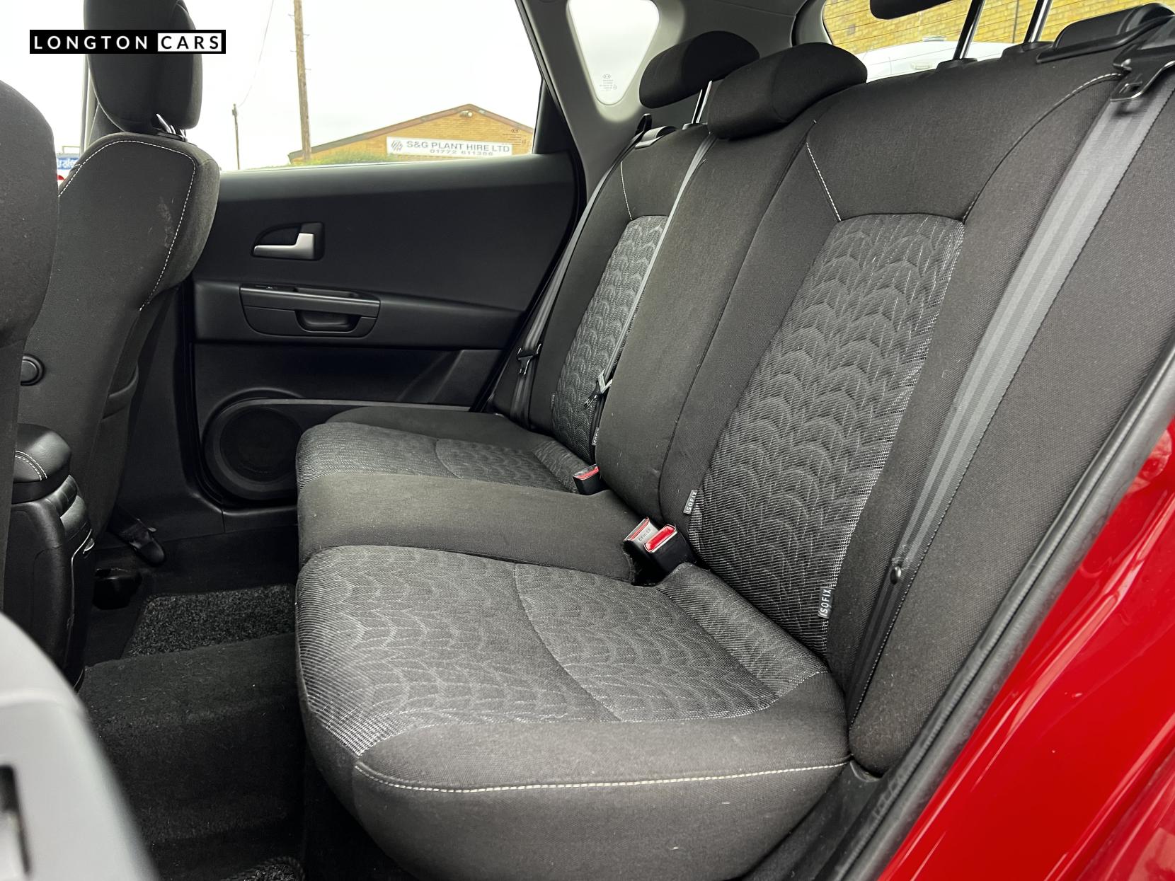 Kia Ceed 1.6 CRDi 3 Hatchback 5dr Diesel Manual Euro 5 (113 bhp)