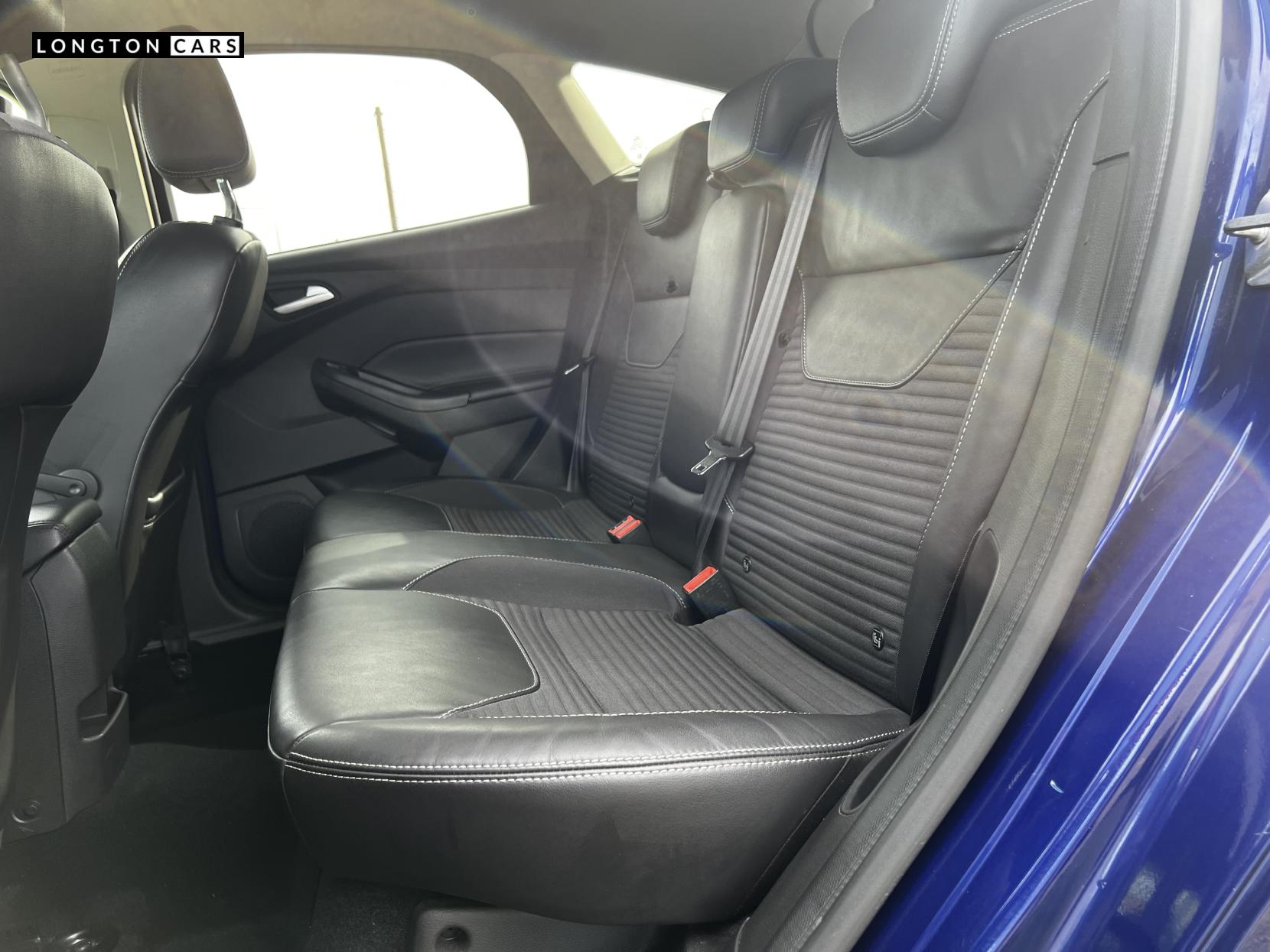 Ford Focus 2.0 TDCi Titanium X Hatchback 5dr Diesel Powershift Euro 6 (s/s) (150 ps)