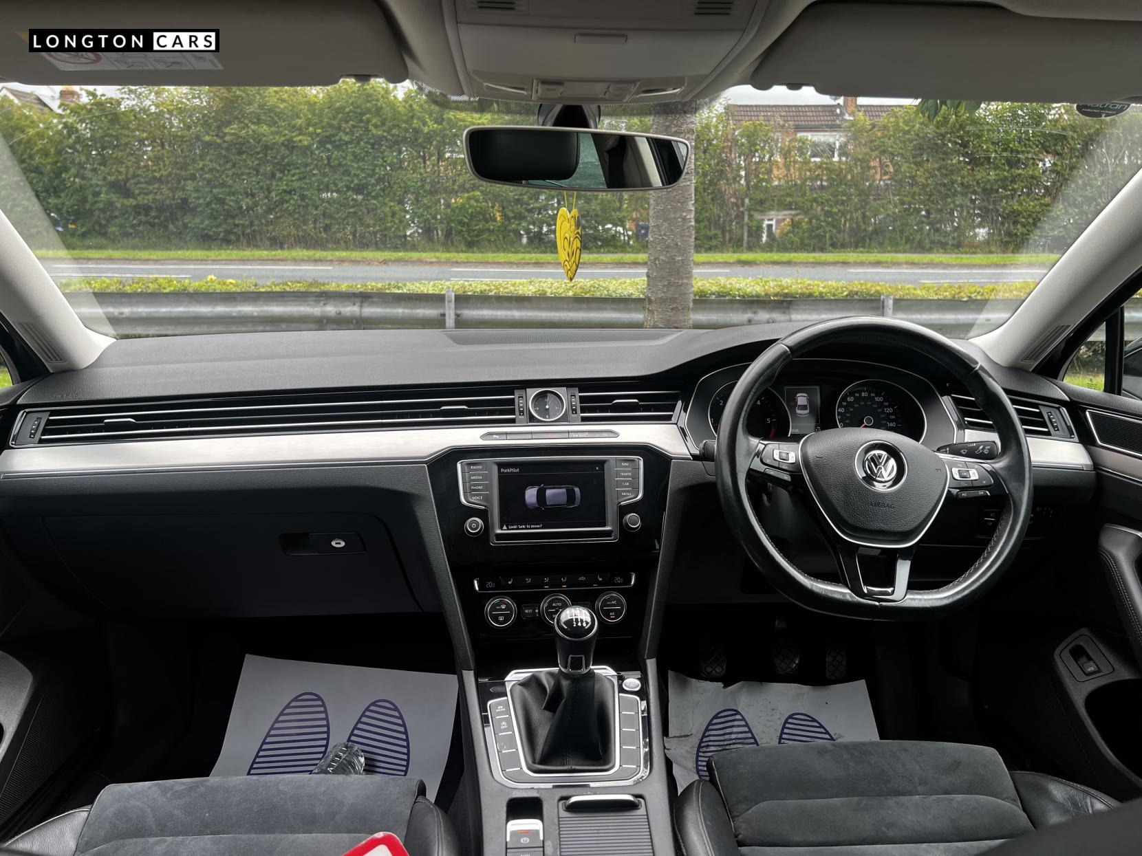Volkswagen Passat 2.0 TDI BlueMotion Tech GT Saloon 4dr Diesel Manual Euro 6 (s/s) (150 ps)