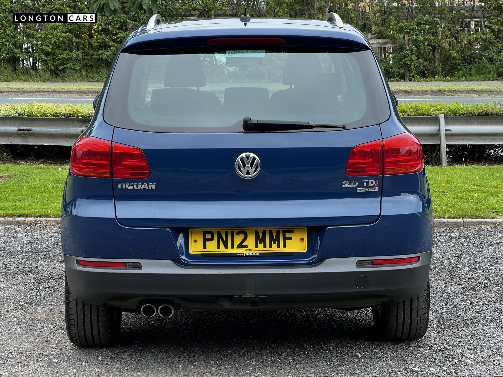 Volkswagen Tiguan 2.0 TDI Sport SUV 5dr Diesel Manual 4WD Euro 5 (170 ps)