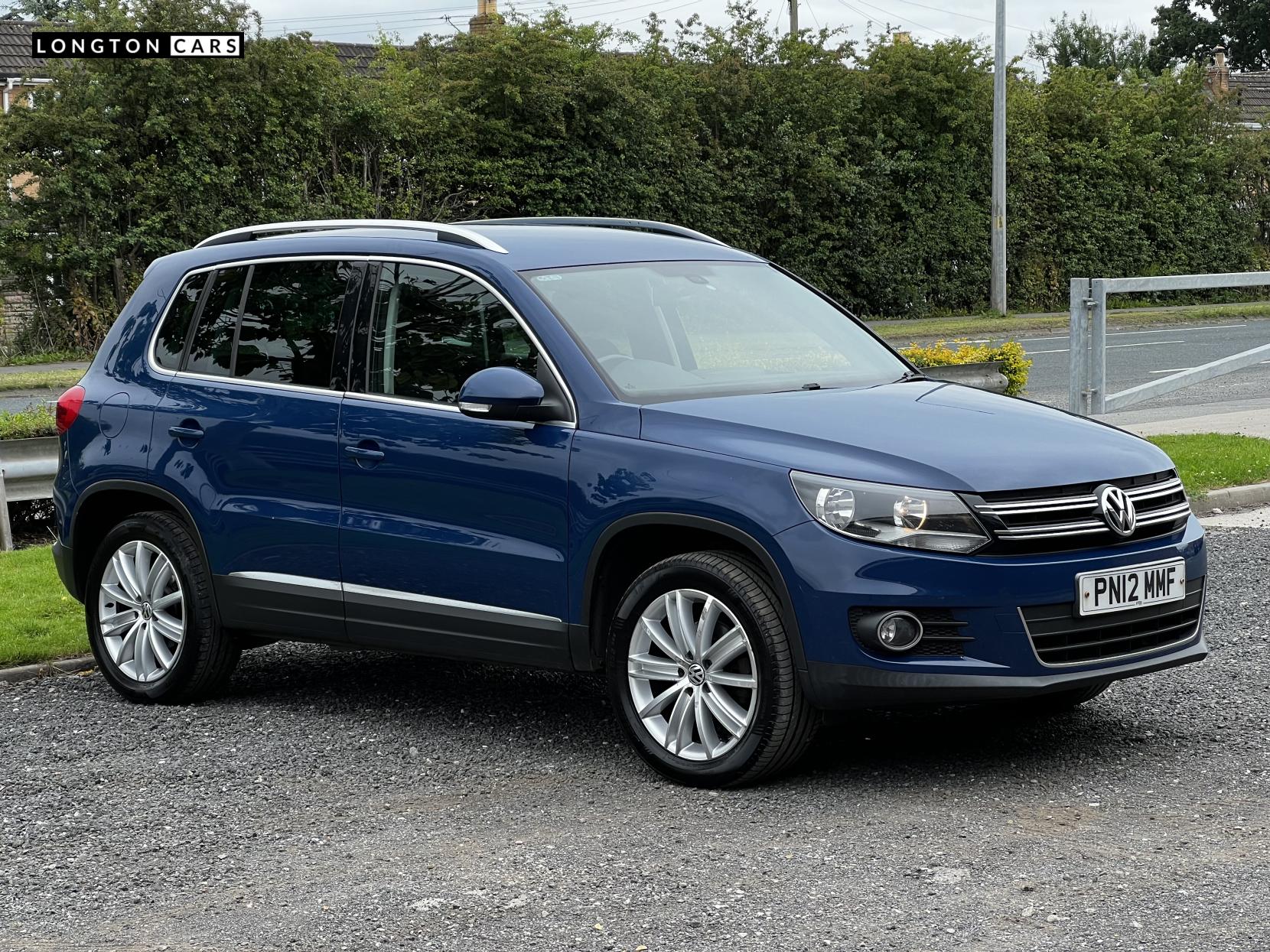Volkswagen Tiguan 2.0 TDI Sport SUV 5dr Diesel Manual 4WD Euro 5 (170 ps)