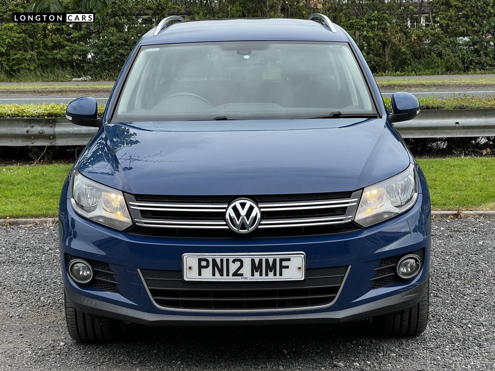 Volkswagen Tiguan 2.0 TDI Sport SUV 5dr Diesel Manual 4WD Euro 5 (170 ps)