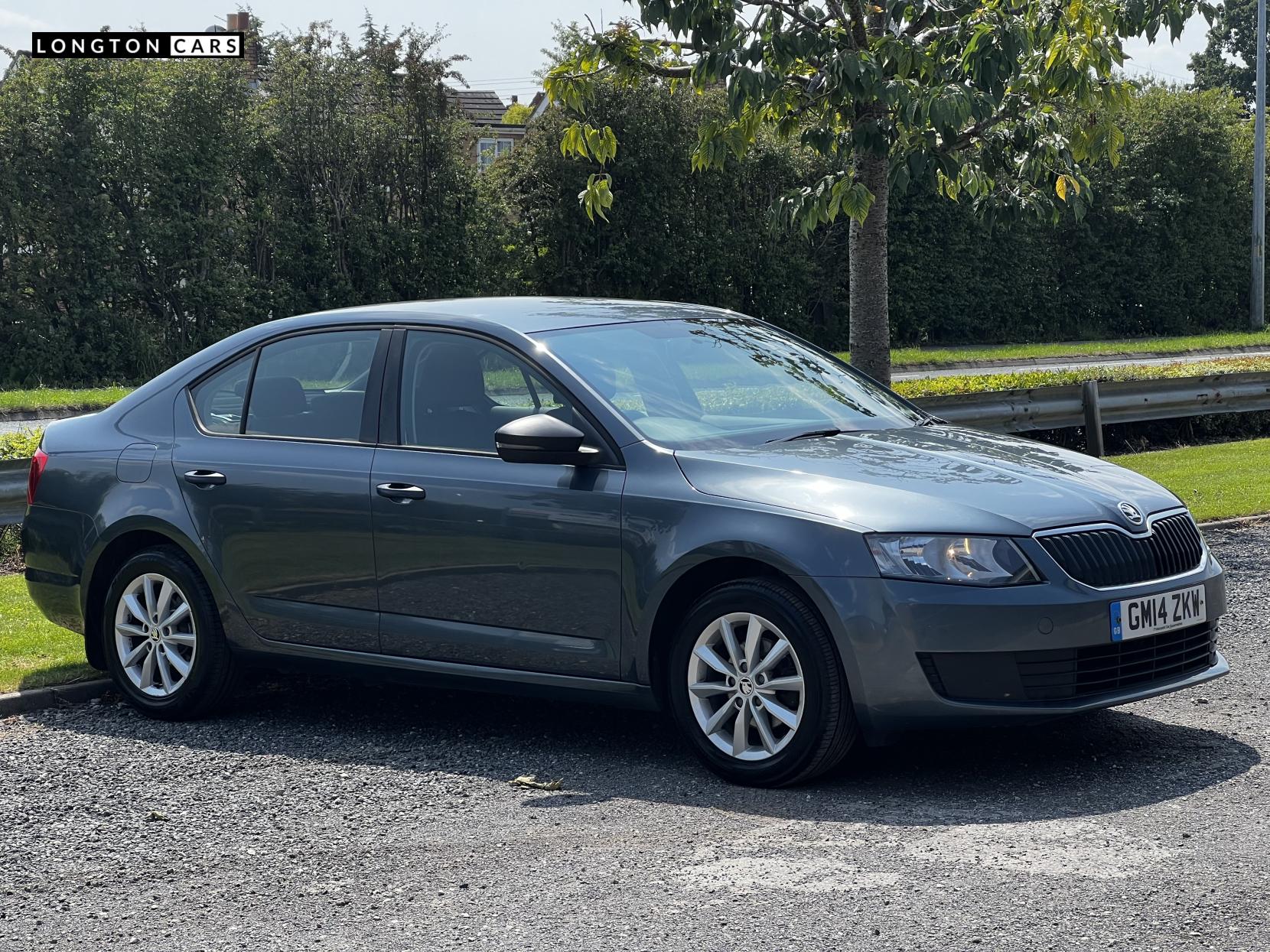Skoda Octavia 1.6 TDI S Hatchback 5dr Diesel Manual Euro 5 (s/s) (105 ps)