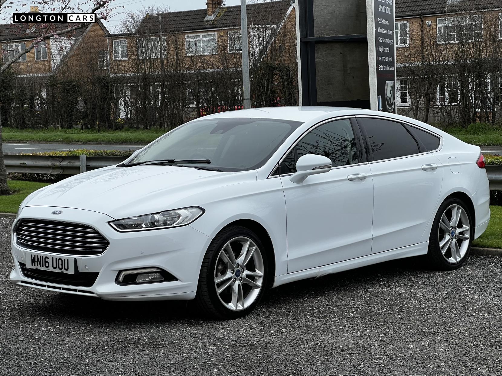 Ford Mondeo 2.0 TDCi Titanium Hatchback 5dr Diesel Manual Euro 6 (s/s) (150 ps)