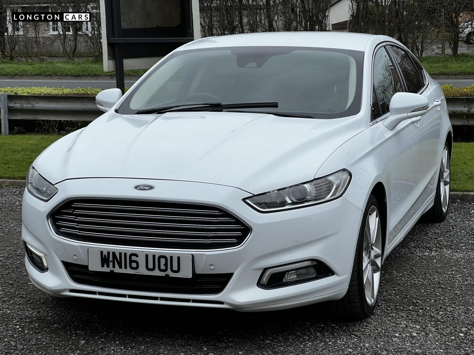 Ford Mondeo 2.0 TDCi Titanium Hatchback 5dr Diesel Manual Euro 6 (s/s) (150 ps)