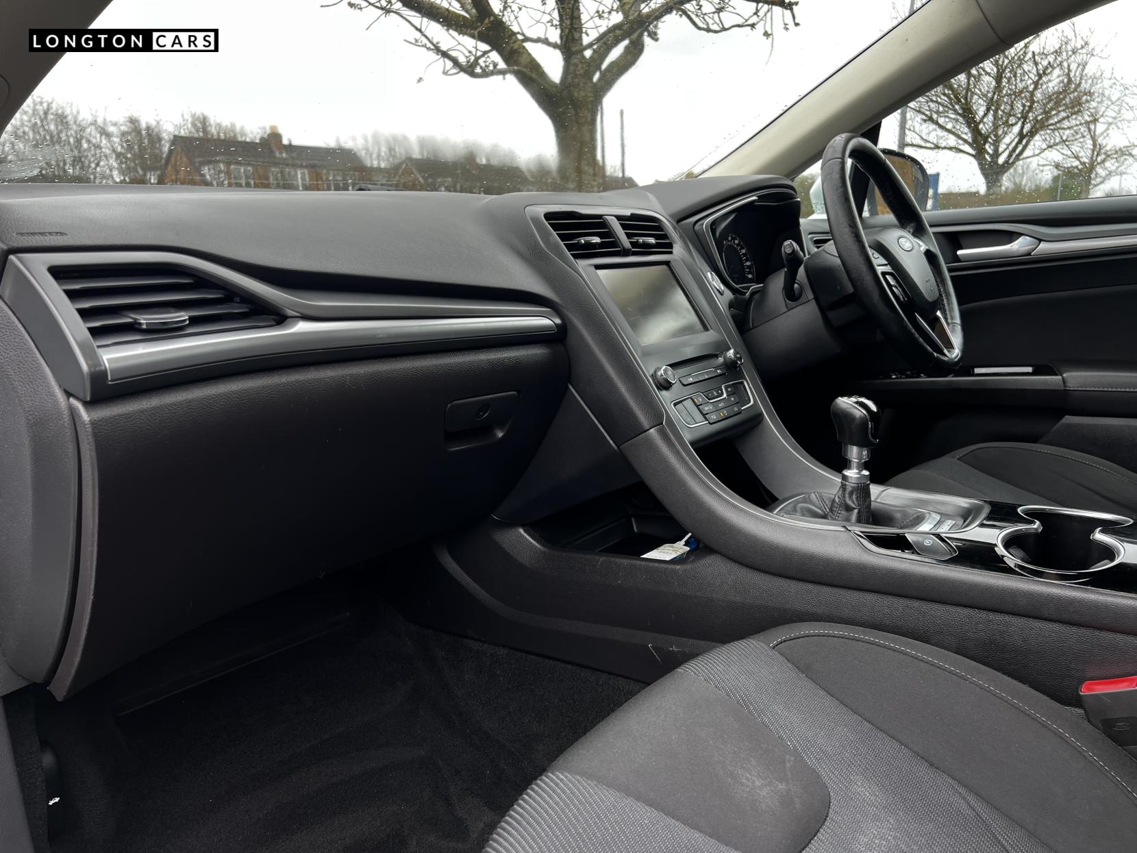 Ford Mondeo 2.0 TDCi Titanium Hatchback 5dr Diesel Manual Euro 6 (s/s) (150 ps)