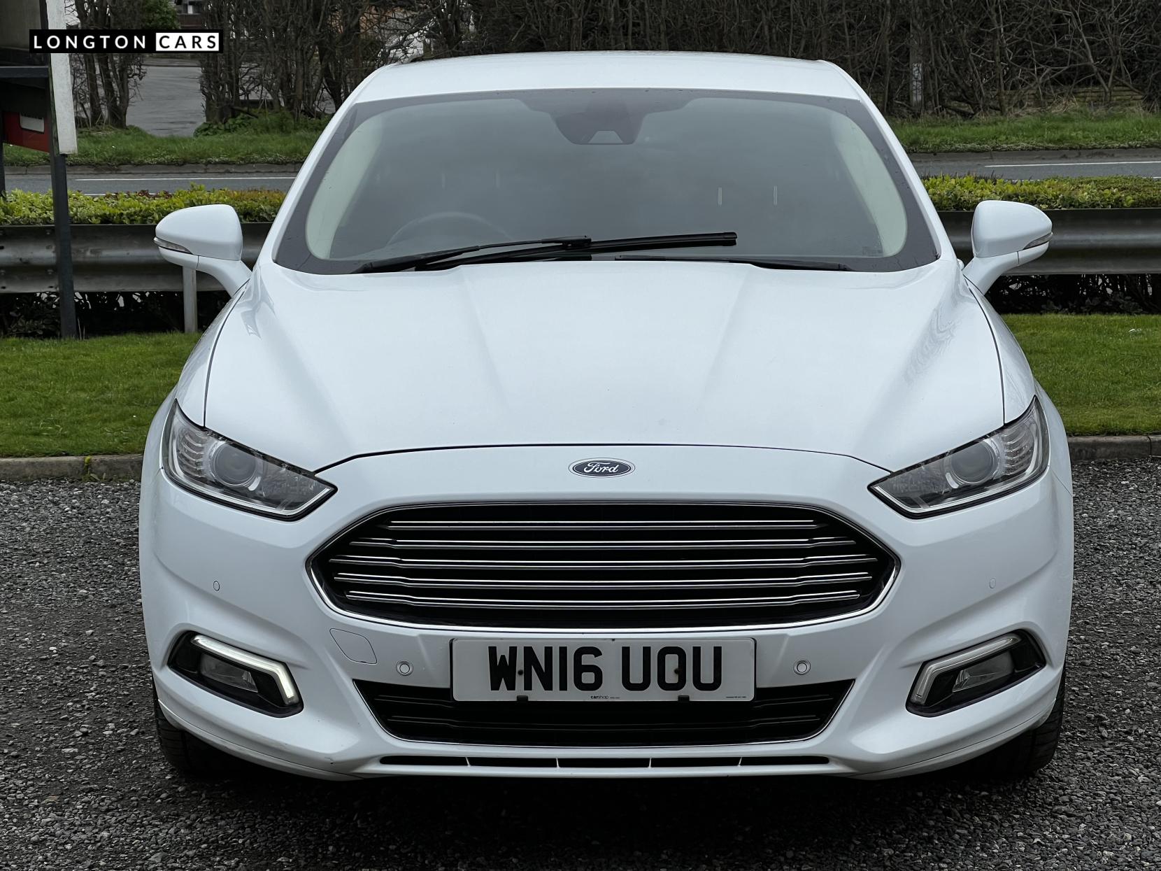 Ford Mondeo 2.0 TDCi Titanium Hatchback 5dr Diesel Manual Euro 6 (s/s) (150 ps)