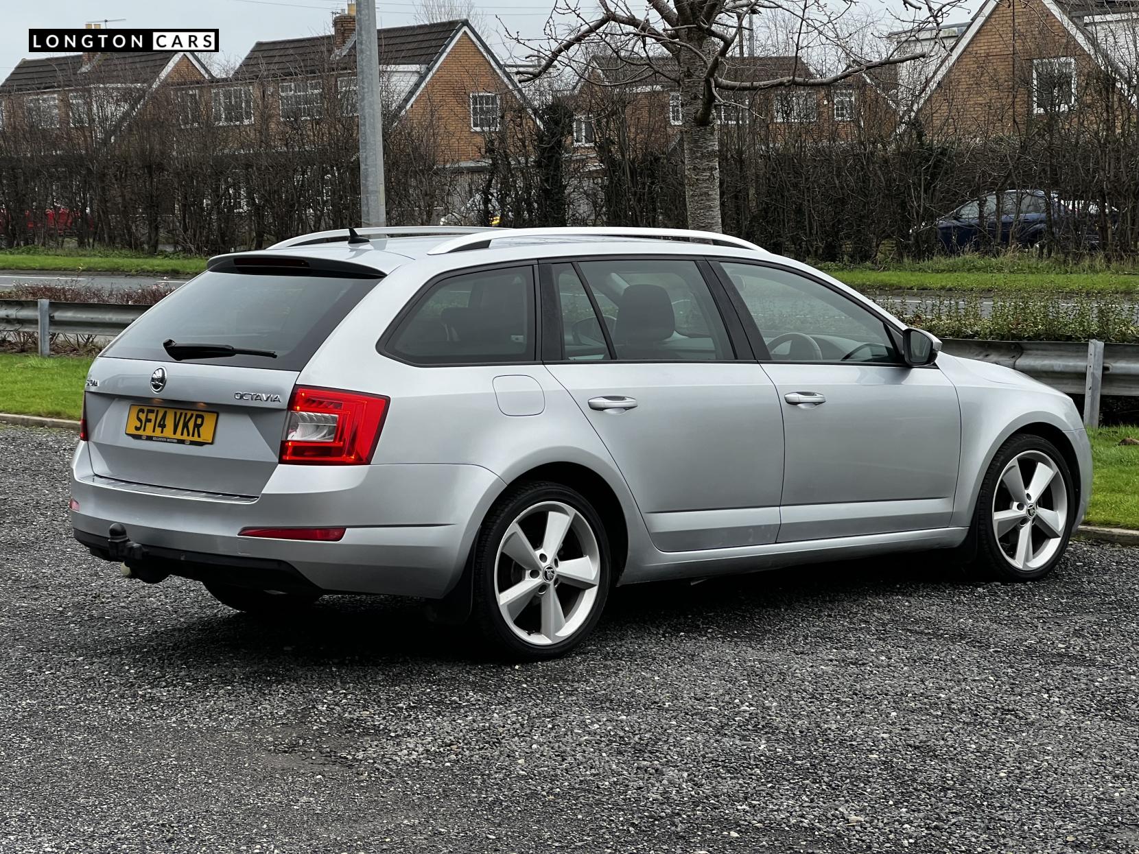 Skoda Octavia 2.0 TDI Elegance Estate 5dr Diesel Manual Euro 5 (s/s) (150 ps)