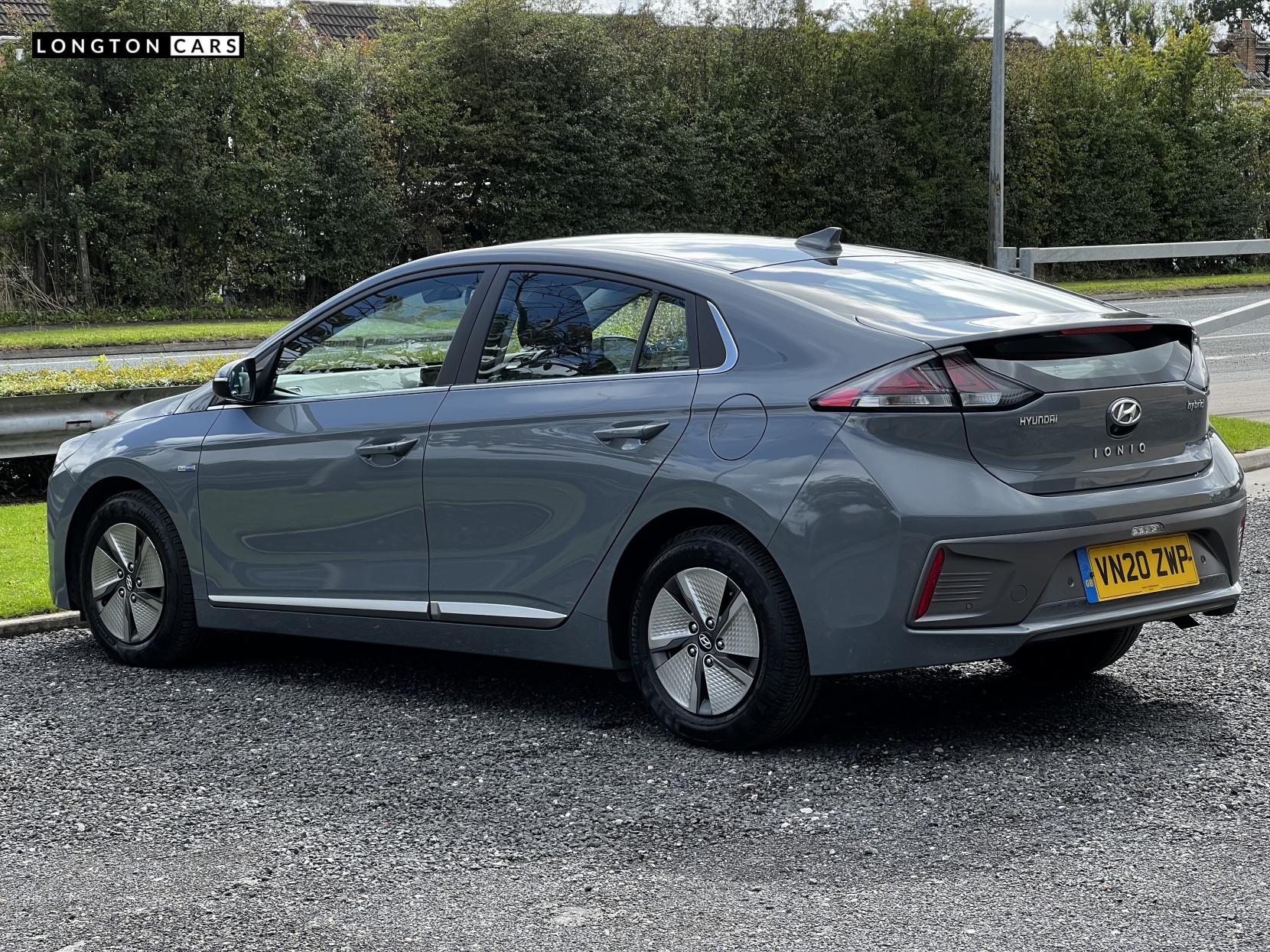 Hyundai IONIQ 1.6 h-GDi Premium Hatchback 5dr Petrol Hybrid DCT Euro 6 (s/s) (141 ps)