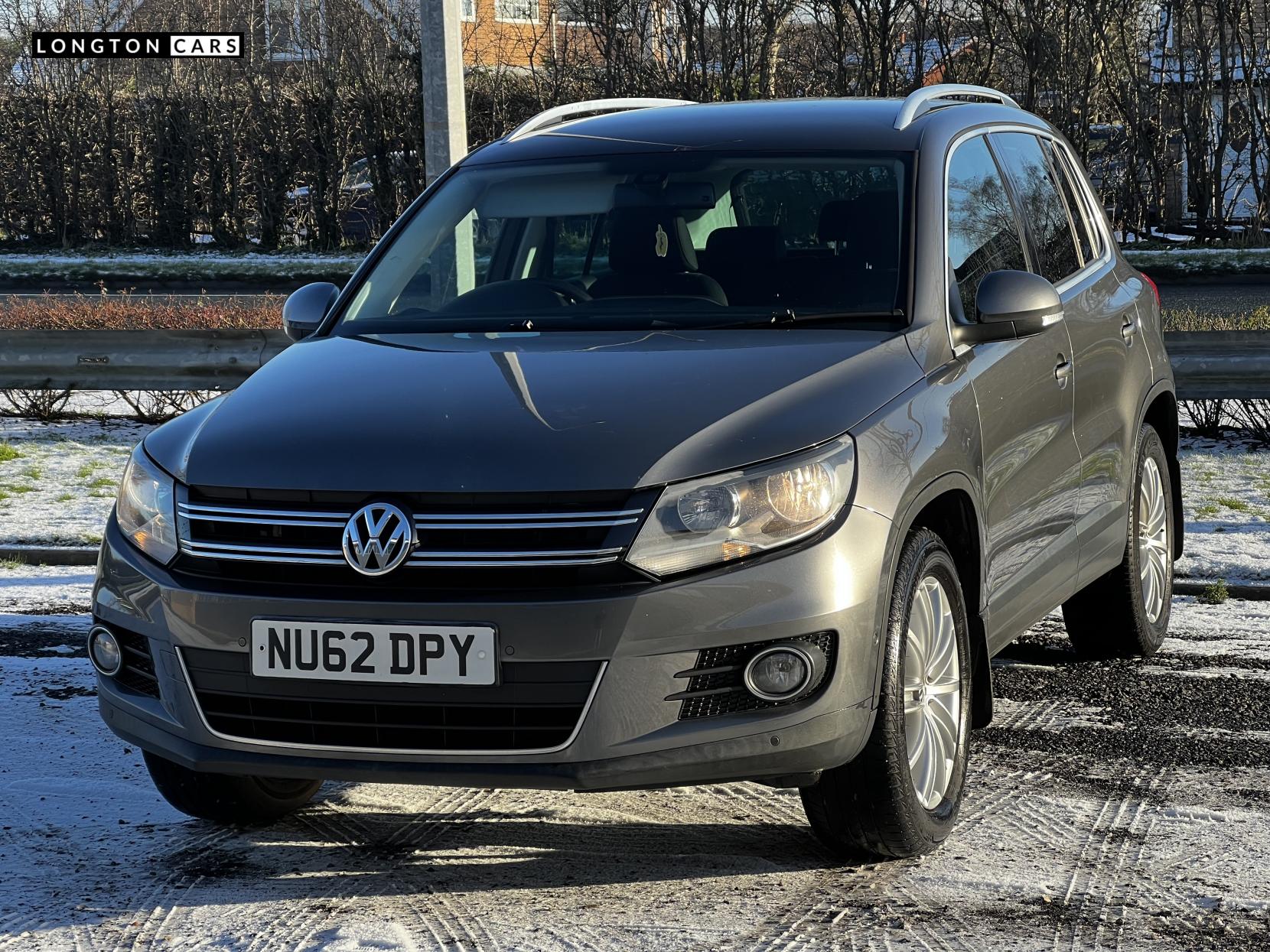 Volkswagen Tiguan 2.0 TDI Sport SUV 5dr Diesel Manual 4WD Euro 5 (170 ps)