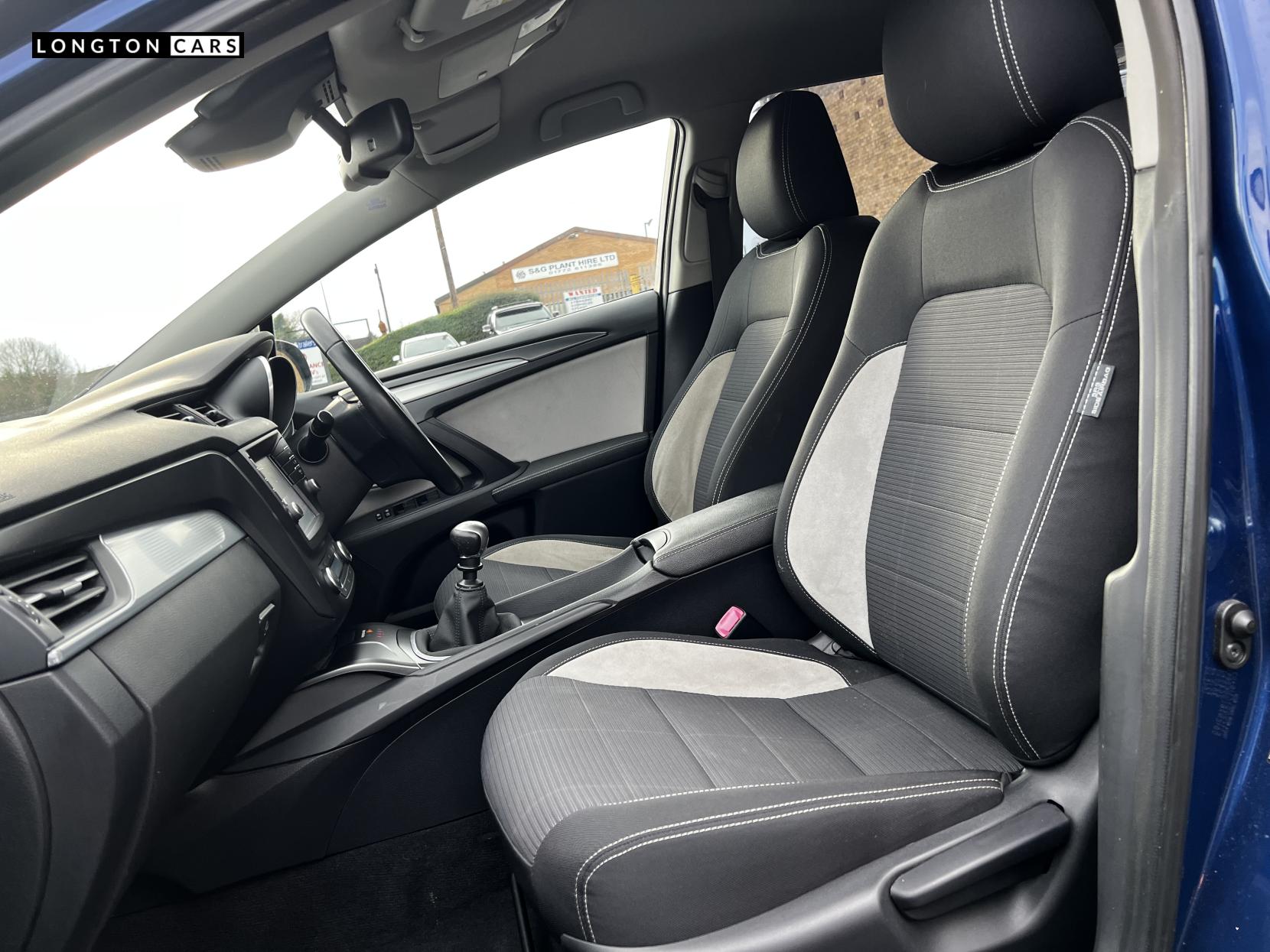 Toyota Avensis 1.6 D-4D Business Edition Touring Sports 5dr Diesel Manual Euro 6 (s/s) (112 bhp)