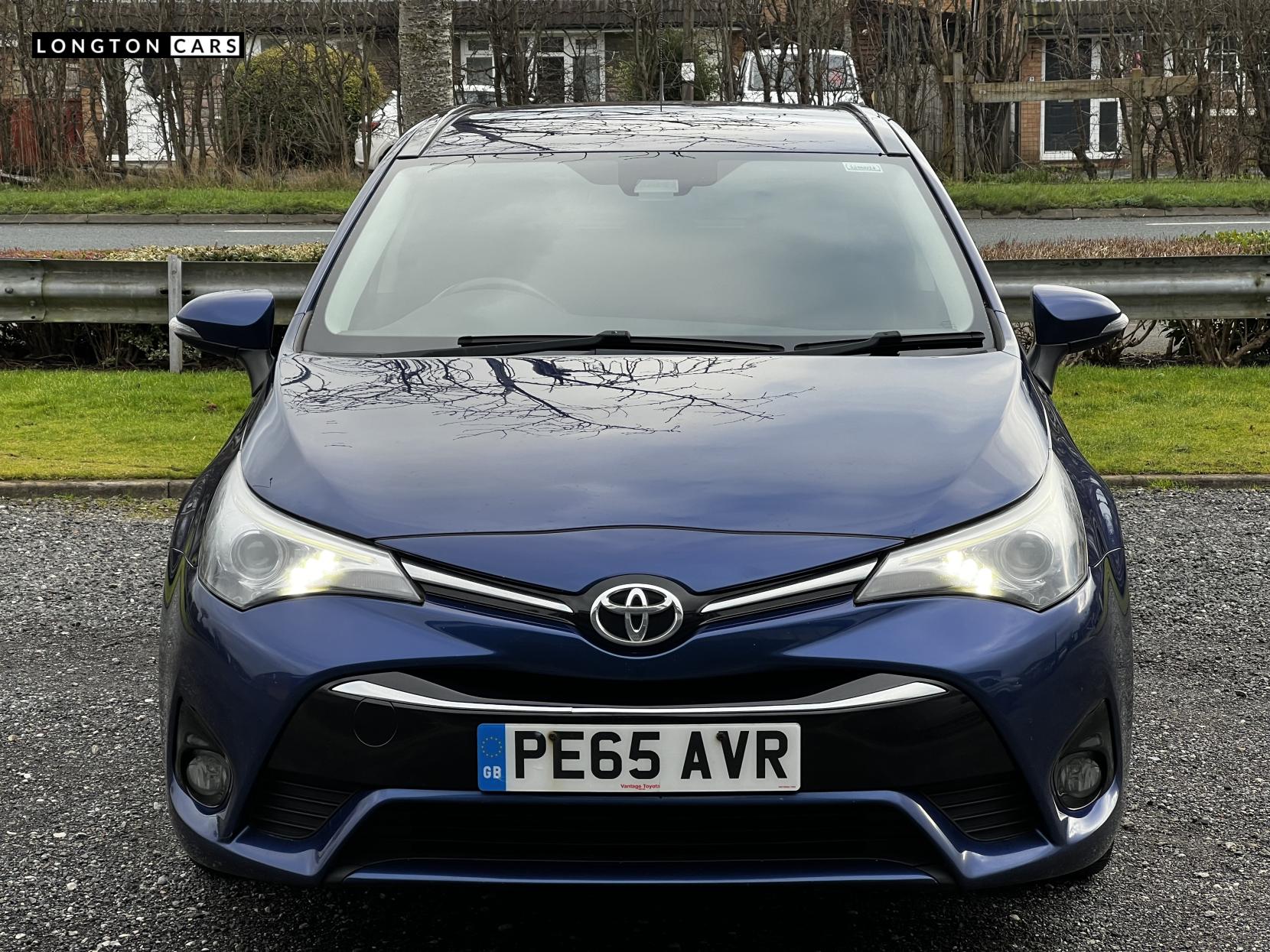 Toyota Avensis 1.6 D-4D Business Edition Touring Sports 5dr Diesel Manual Euro 6 (s/s) (112 bhp)