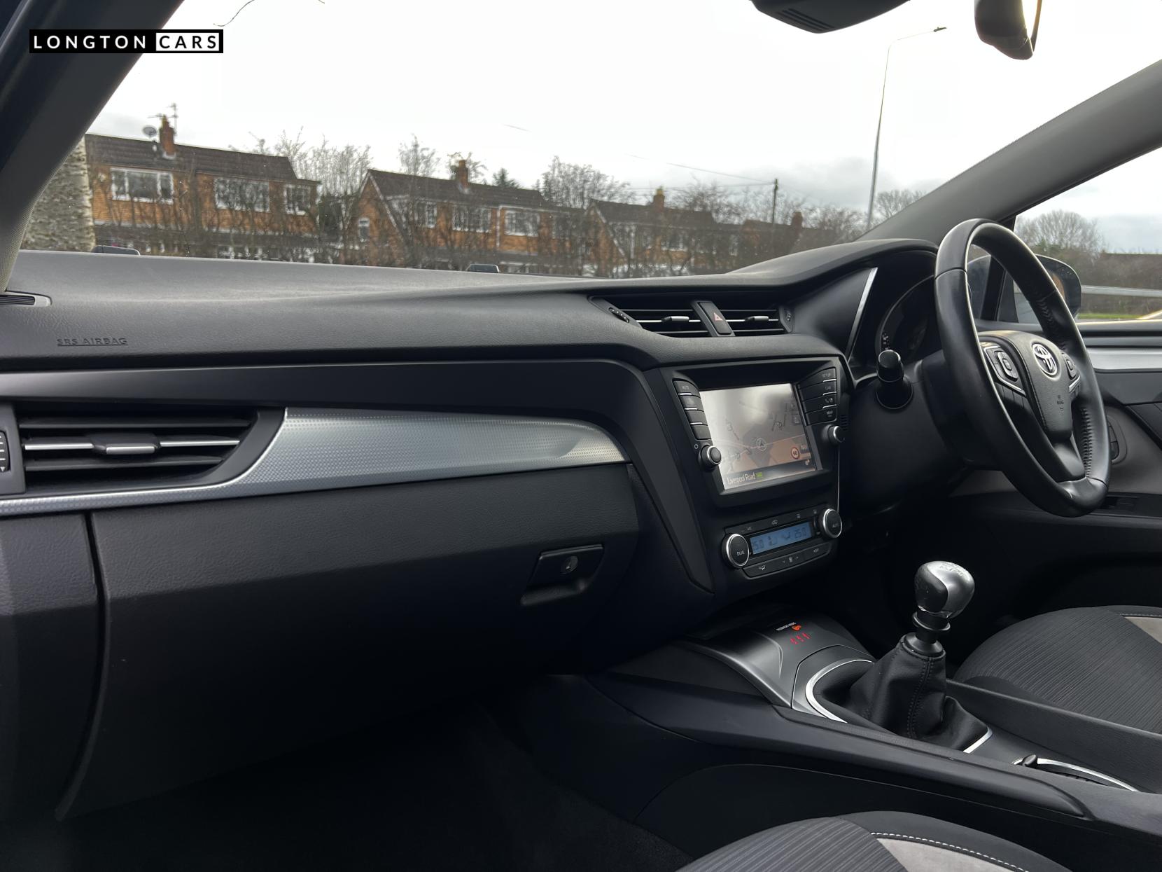 Toyota Avensis 1.6 D-4D Business Edition Touring Sports 5dr Diesel Manual Euro 6 (s/s) (112 bhp)