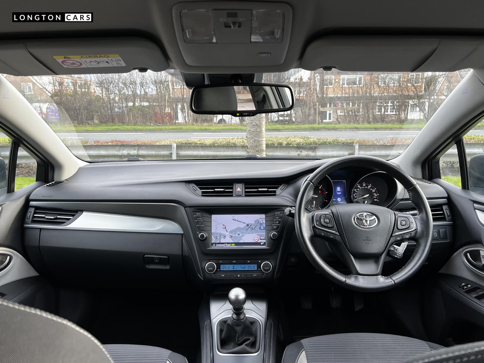 Toyota Avensis 1.6 D-4D Business Edition Touring Sports 5dr Diesel Manual Euro 6 (s/s) (112 bhp)