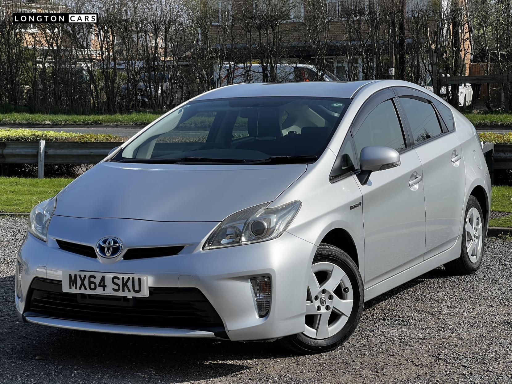 Toyota Prius 1.8 VVT-h T3 Hatchback 5dr Petrol Hybrid CVT Euro 5 (s/s) (136 ps)