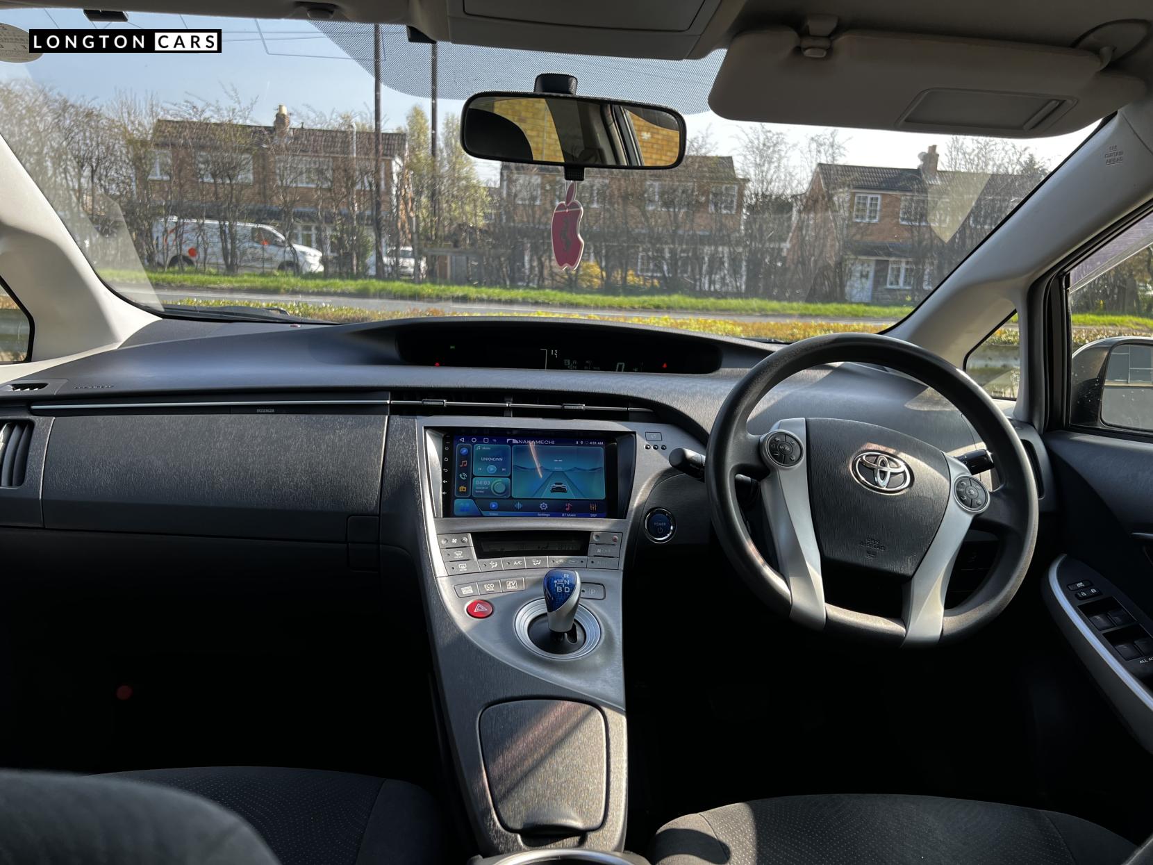 Toyota Prius 1.8 VVT-h T3 Hatchback 5dr Petrol Hybrid CVT Euro 5 (s/s) (136 ps)