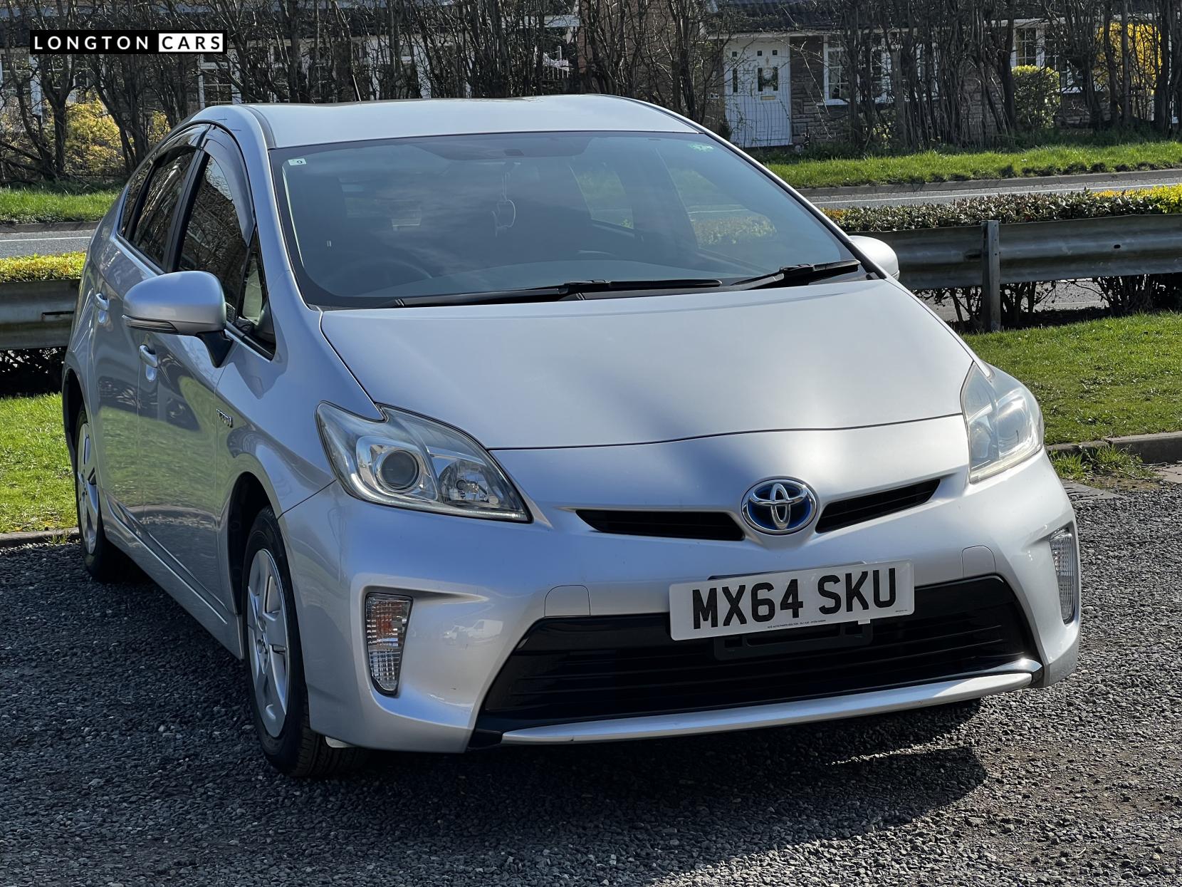 Toyota Prius 1.8 VVT-h T3 Hatchback 5dr Petrol Hybrid CVT Euro 5 (s/s) (136 ps)