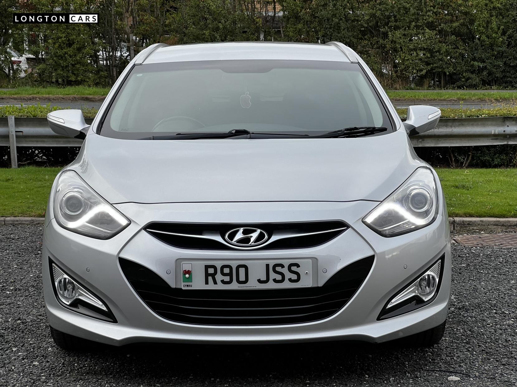 Hyundai i40 1.7 CRDi Style Estate 5dr Diesel Auto Euro 5 (136 ps)