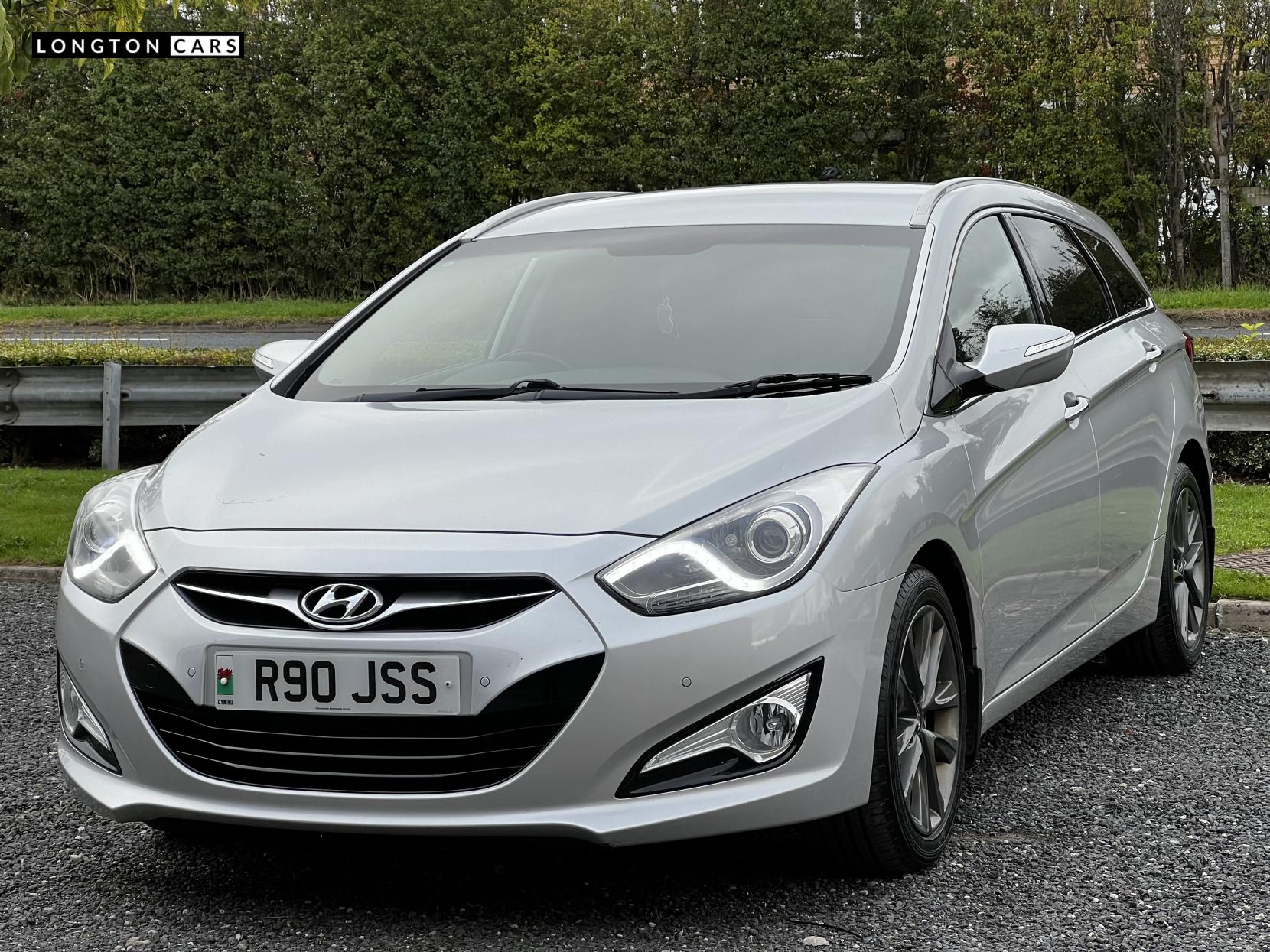 Hyundai i40 1.7 CRDi Style Estate 5dr Diesel Auto Euro 5 (136 ps)