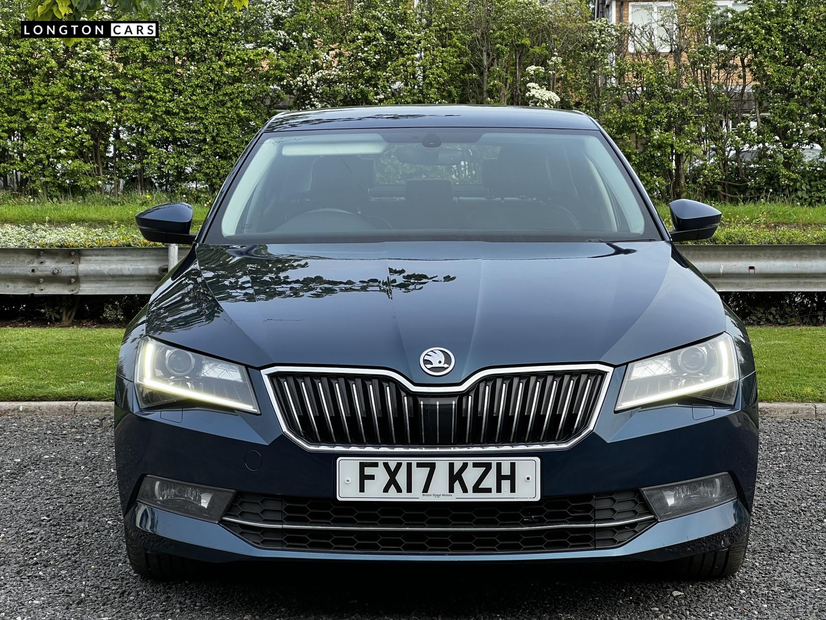 Skoda Superb 2.0 TDI SE L Executive Hatchback 5dr Diesel DSG Auto 6Spd Euro 6 (s/s) (150 ps)