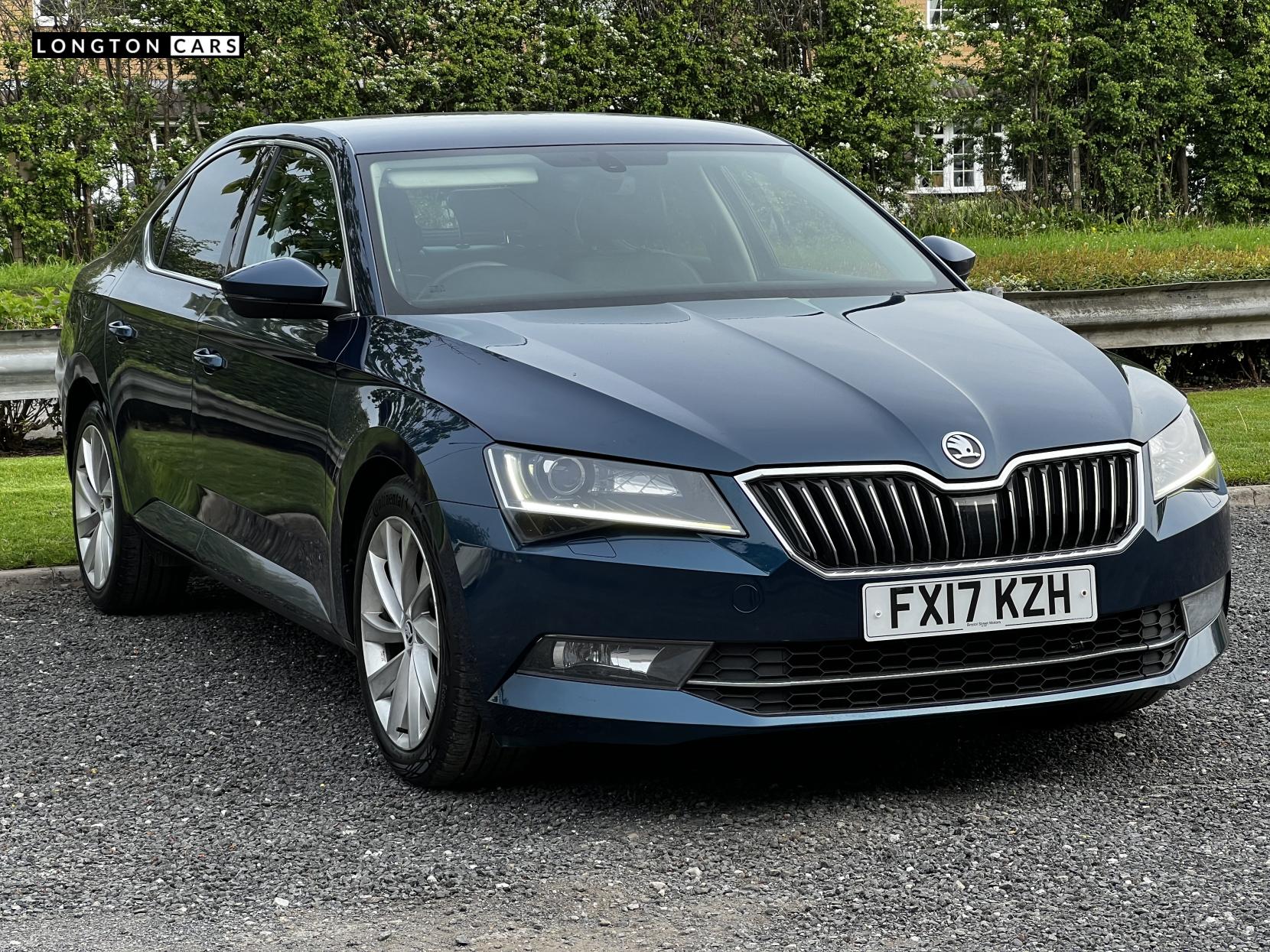 Skoda Superb 2.0 TDI SE L Executive Hatchback 5dr Diesel DSG Auto 6Spd Euro 6 (s/s) (150 ps)