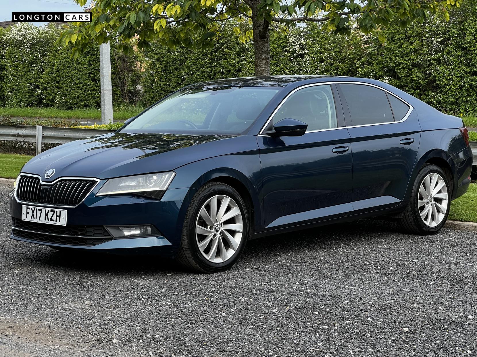 Skoda Superb 2.0 TDI SE L Executive Hatchback 5dr Diesel DSG Auto 6Spd Euro 6 (s/s) (150 ps)