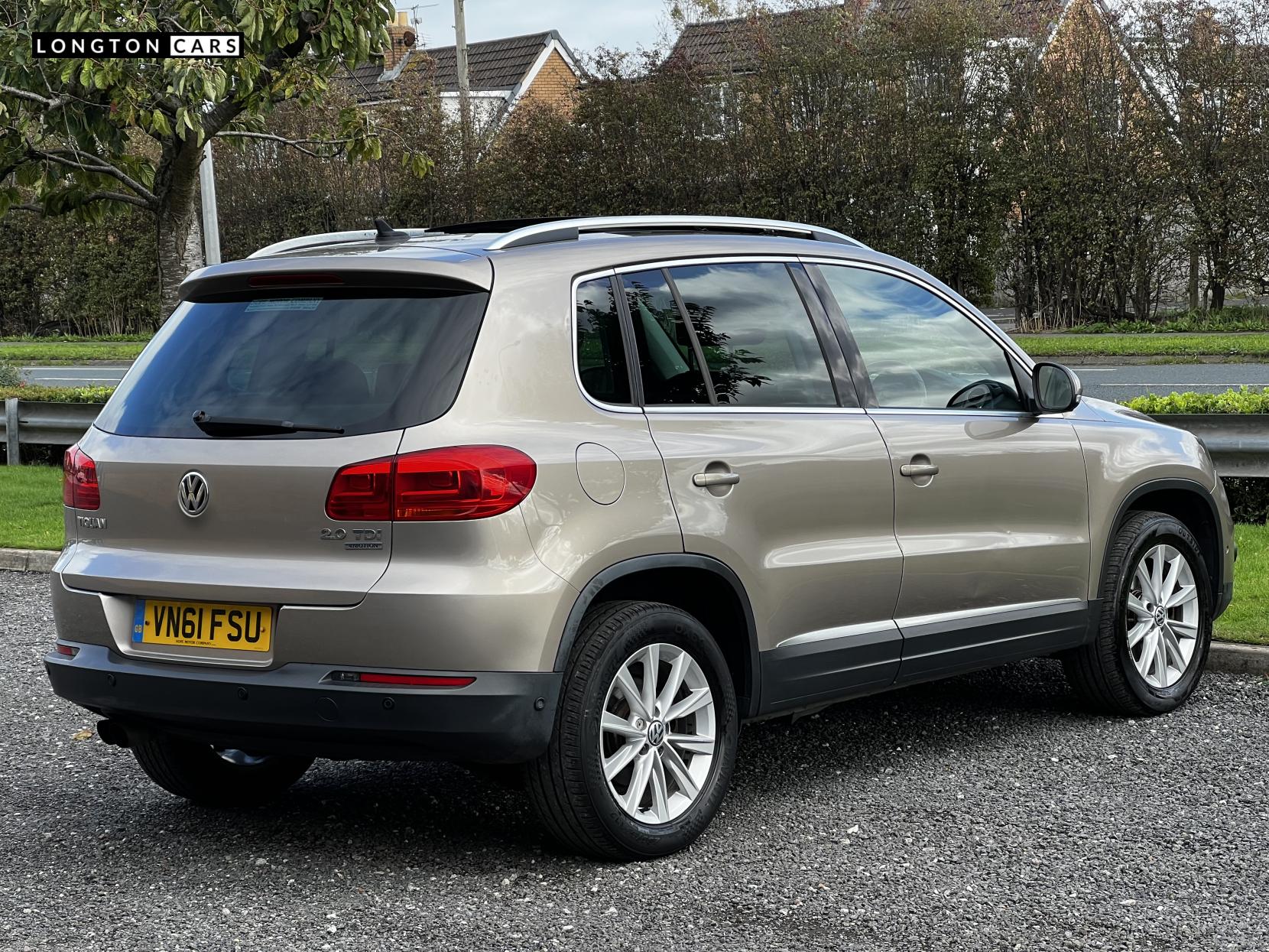 Volkswagen Tiguan 2.0 TDI BlueMotion Tech SE SUV 5dr Diesel Manual 4WD Euro 5 (s/s) (140 ps)