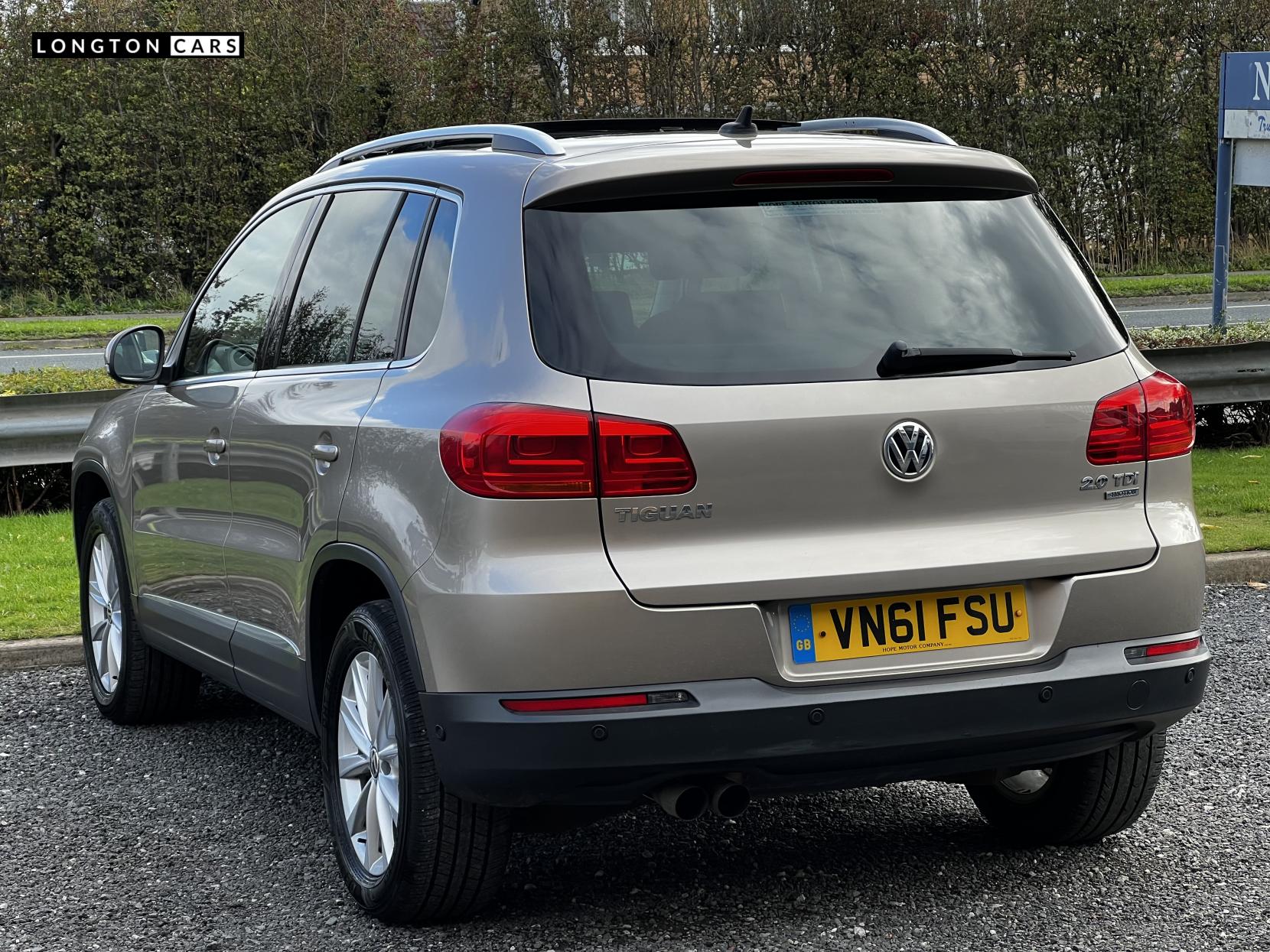 Volkswagen Tiguan 2.0 TDI BlueMotion Tech SE SUV 5dr Diesel Manual 4WD Euro 5 (s/s) (140 ps)