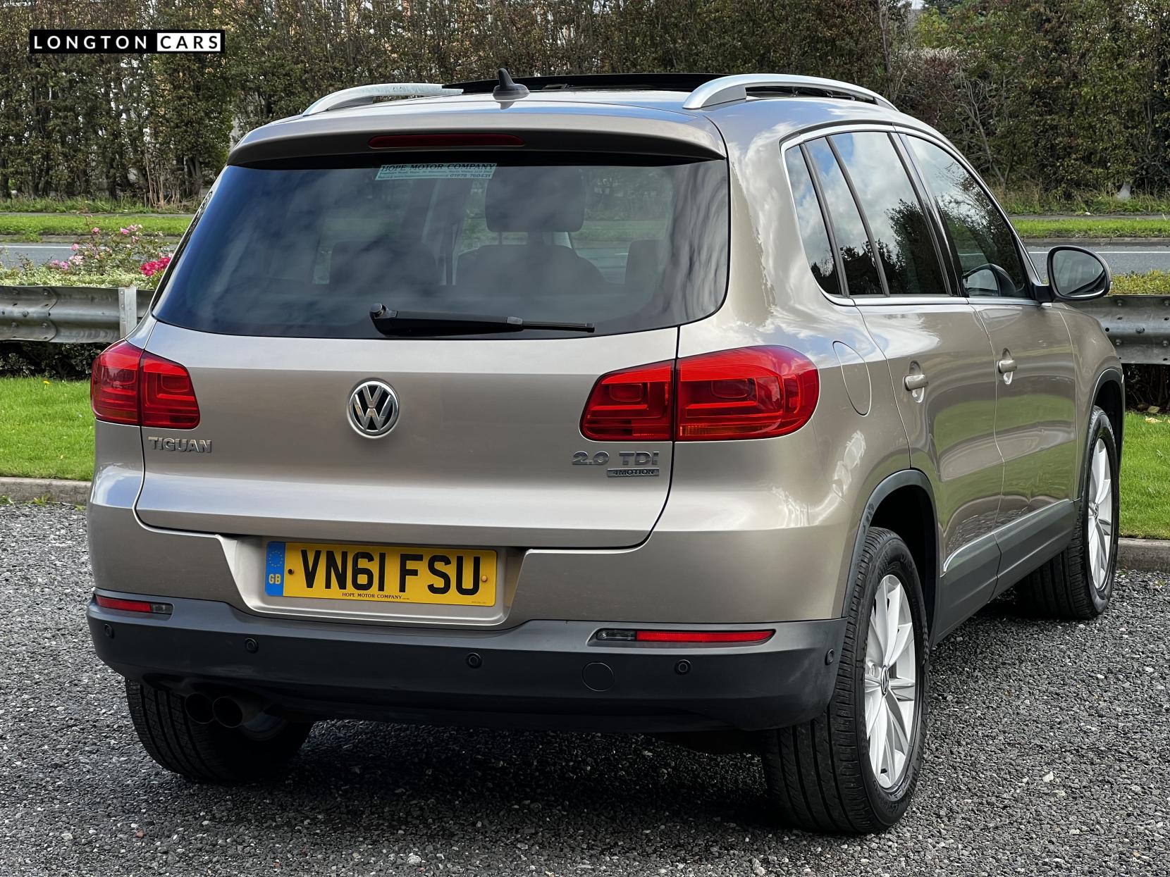 Volkswagen Tiguan 2.0 TDI BlueMotion Tech SE SUV 5dr Diesel Manual 4WD Euro 5 (s/s) (140 ps)