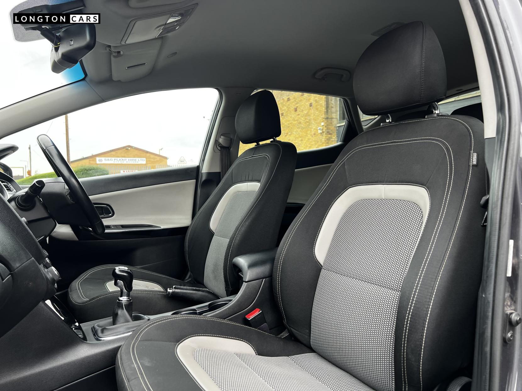 Kia Ceed 1.6 CRDi EcoDynamics 3 Hatchback 5dr Diesel Manual Euro 5 (s/s) (126 bhp)