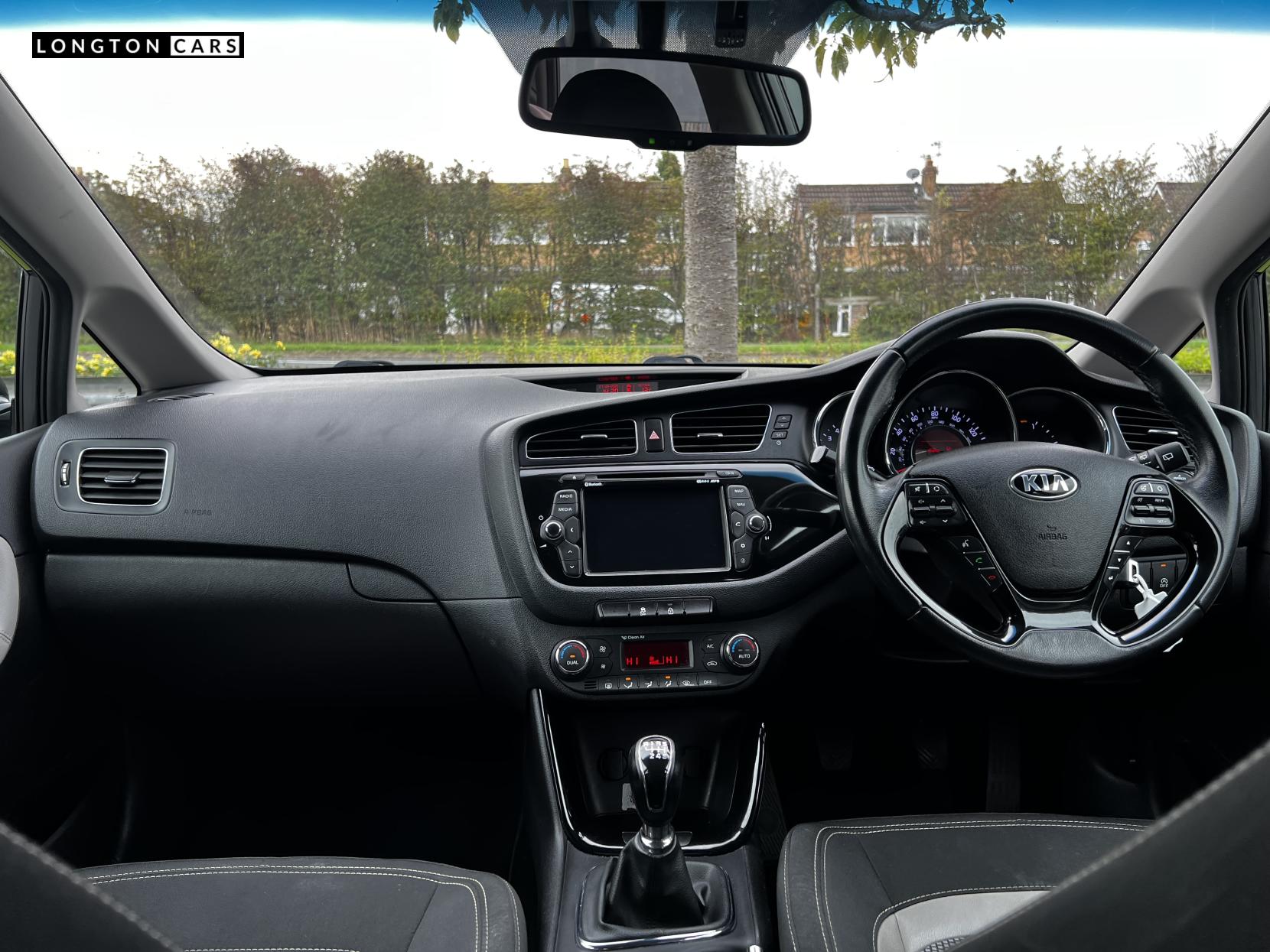 Kia Ceed 1.6 CRDi EcoDynamics 3 Hatchback 5dr Diesel Manual Euro 5 (s/s) (126 bhp)