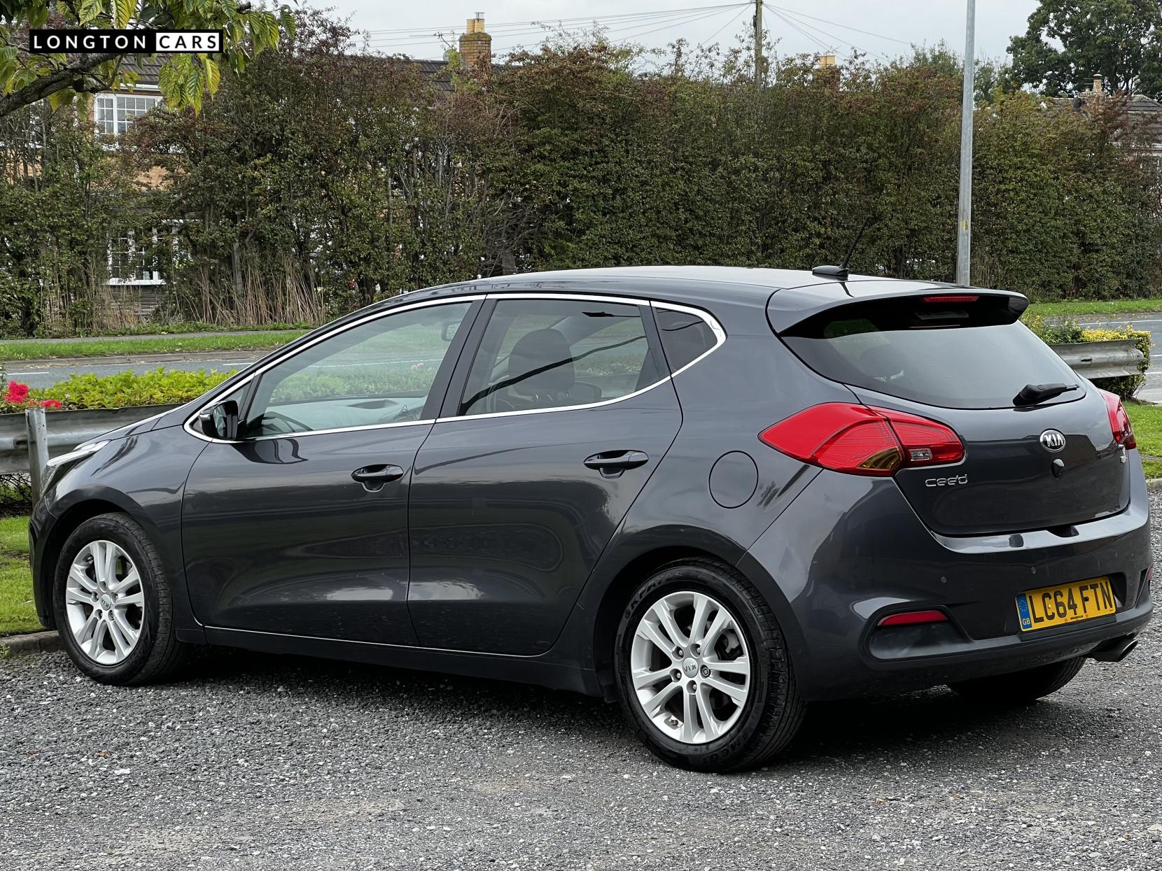 Kia Ceed 1.6 CRDi EcoDynamics 3 Hatchback 5dr Diesel Manual Euro 5 (s/s) (126 bhp)