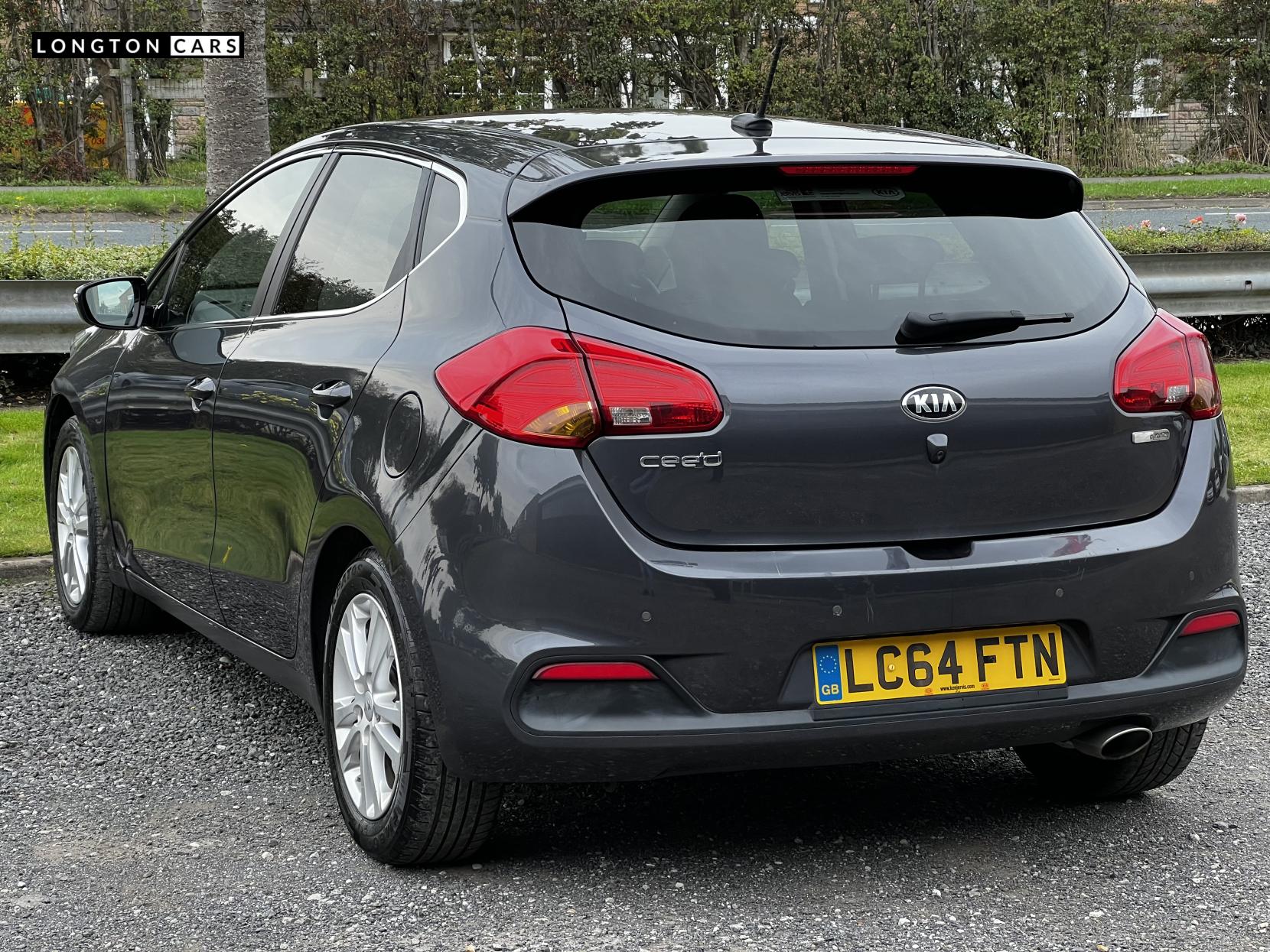 Kia Ceed 1.6 CRDi EcoDynamics 3 Hatchback 5dr Diesel Manual Euro 5 (s/s) (126 bhp)
