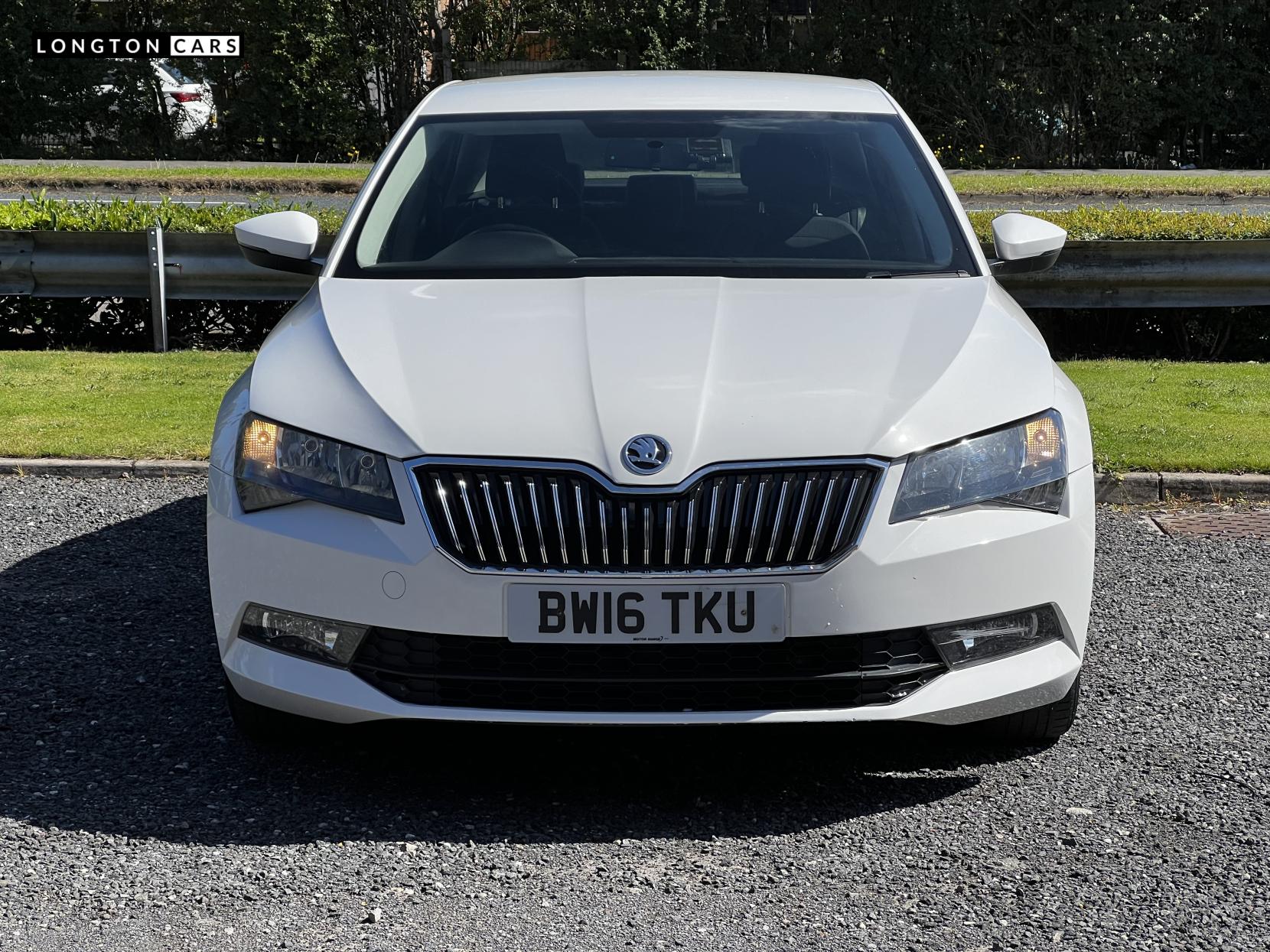 Skoda Superb 1.6 TDI S Hatchback 5dr Diesel Manual Euro 6 (s/s) (120 ps)