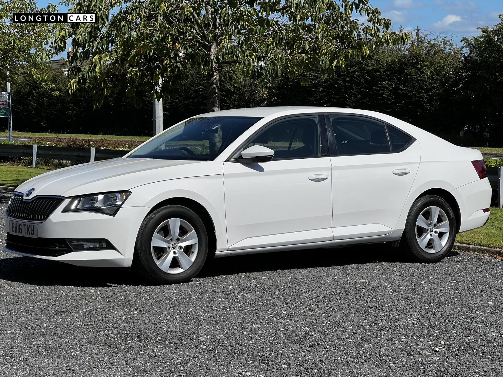 Skoda Superb 1.6 TDI S Hatchback 5dr Diesel Manual Euro 6 (s/s) (120 ps)