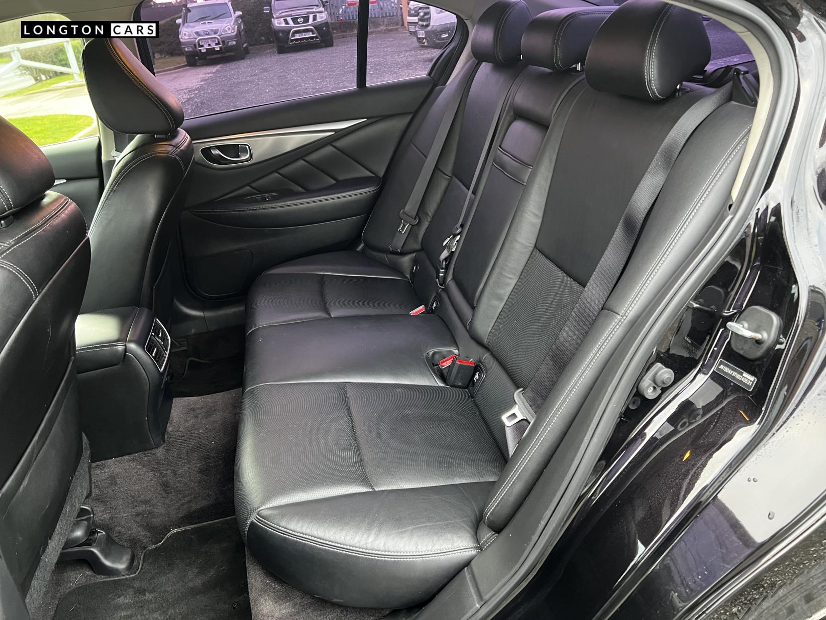 Infiniti Q50 2.2d Premium Saloon 4dr Diesel Auto Euro 6 (s/s) (170 ps)