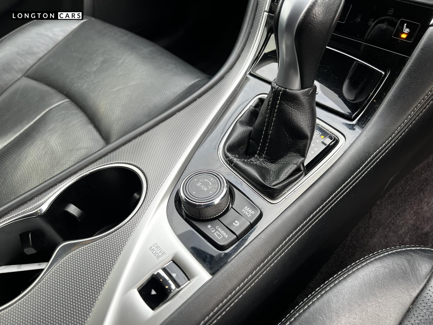 Infiniti Q50 2.2d Premium Saloon 4dr Diesel Auto Euro 6 (s/s) (170 ps)