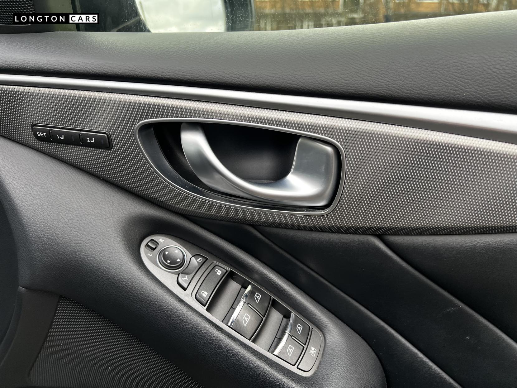 Infiniti Q50 2.2d Premium Saloon 4dr Diesel Auto Euro 6 (s/s) (170 ps)