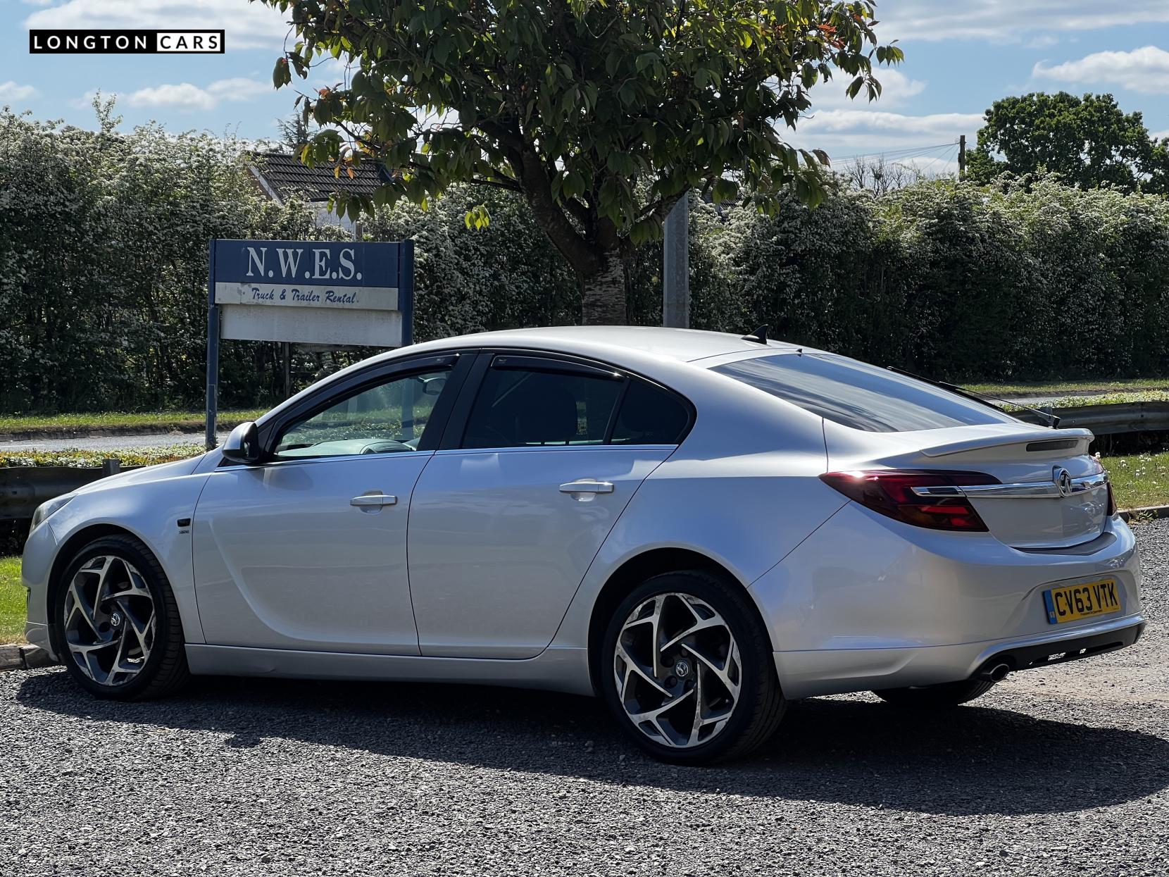 Vauxhall Insignia 2.0 CDTi ecoFLEX SRi VX Line Nav Hatchback 5dr Diesel Manual Euro 5 (s/s) (140 ps)