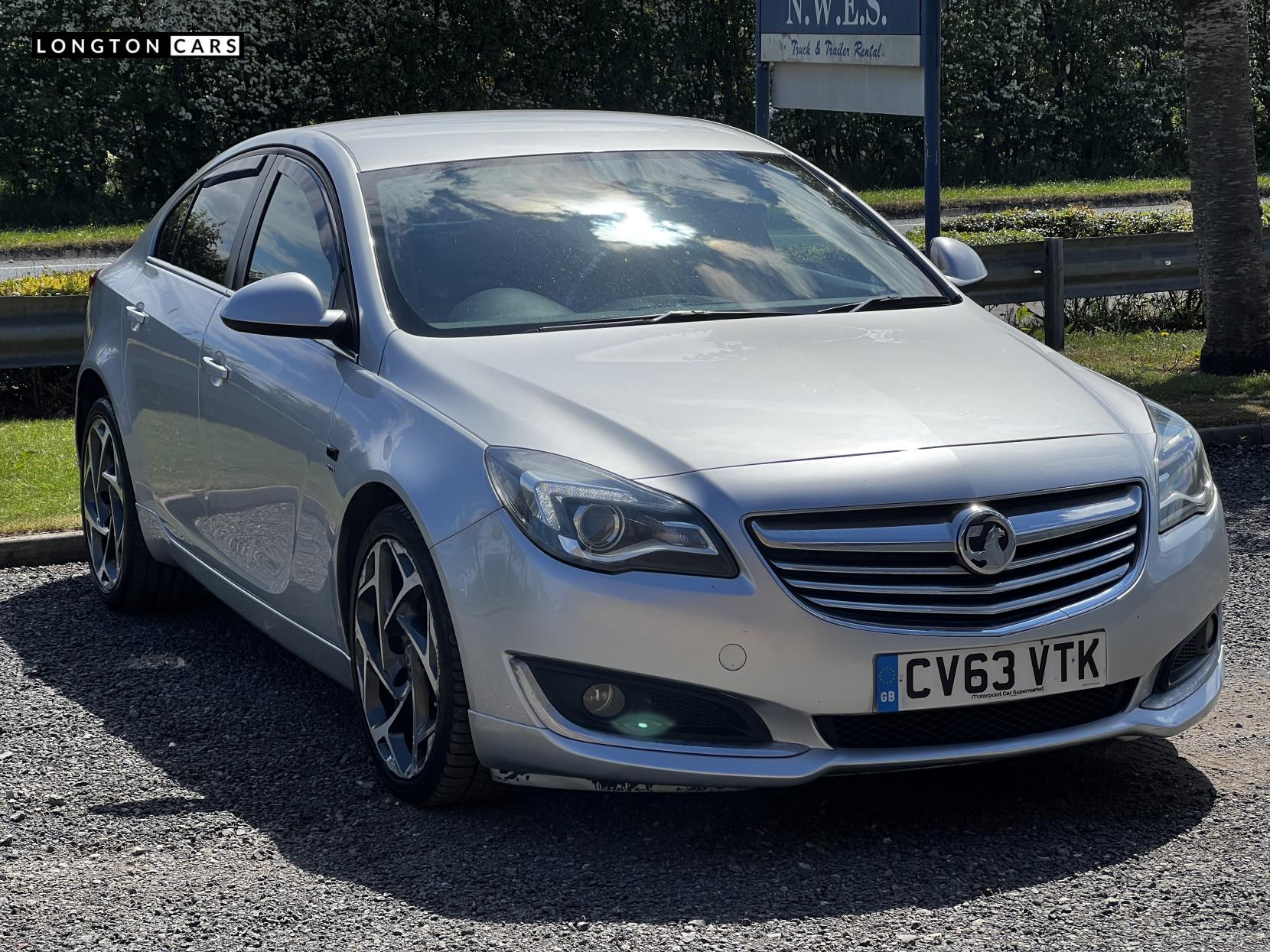 Vauxhall Insignia 2.0 CDTi ecoFLEX SRi VX Line Nav Hatchback 5dr Diesel Manual Euro 5 (s/s) (140 ps)