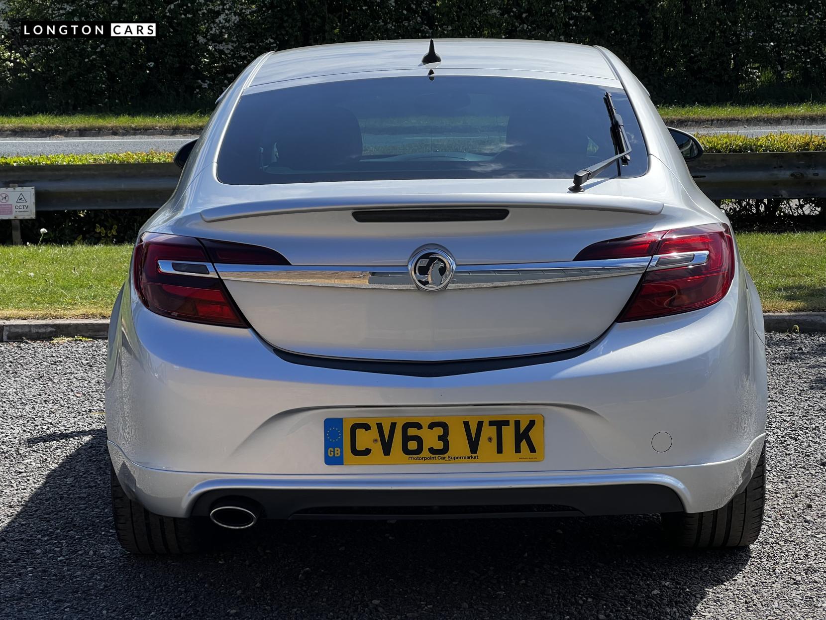 Vauxhall Insignia 2.0 CDTi ecoFLEX SRi VX Line Nav Hatchback 5dr Diesel Manual Euro 5 (s/s) (140 ps)