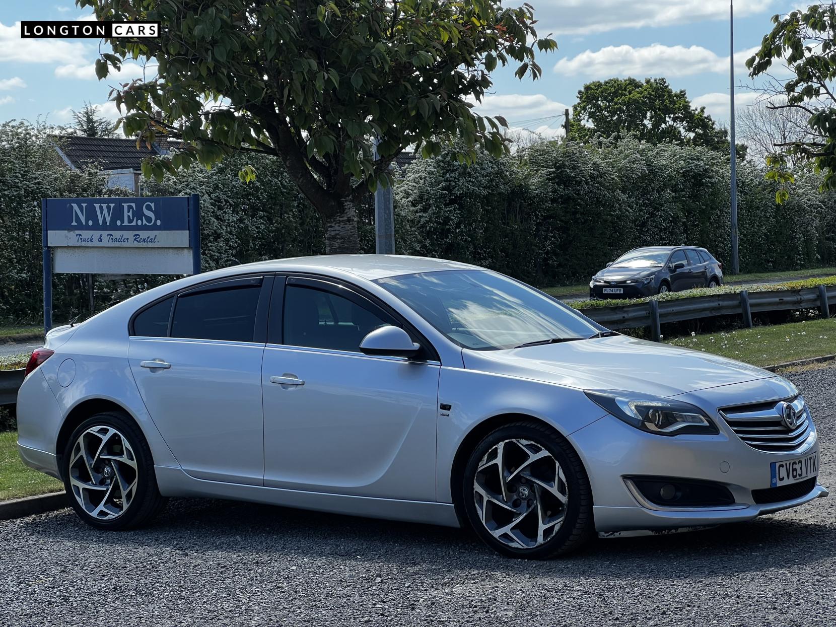Vauxhall Insignia 2.0 CDTi ecoFLEX SRi VX Line Nav Hatchback 5dr Diesel Manual Euro 5 (s/s) (140 ps)