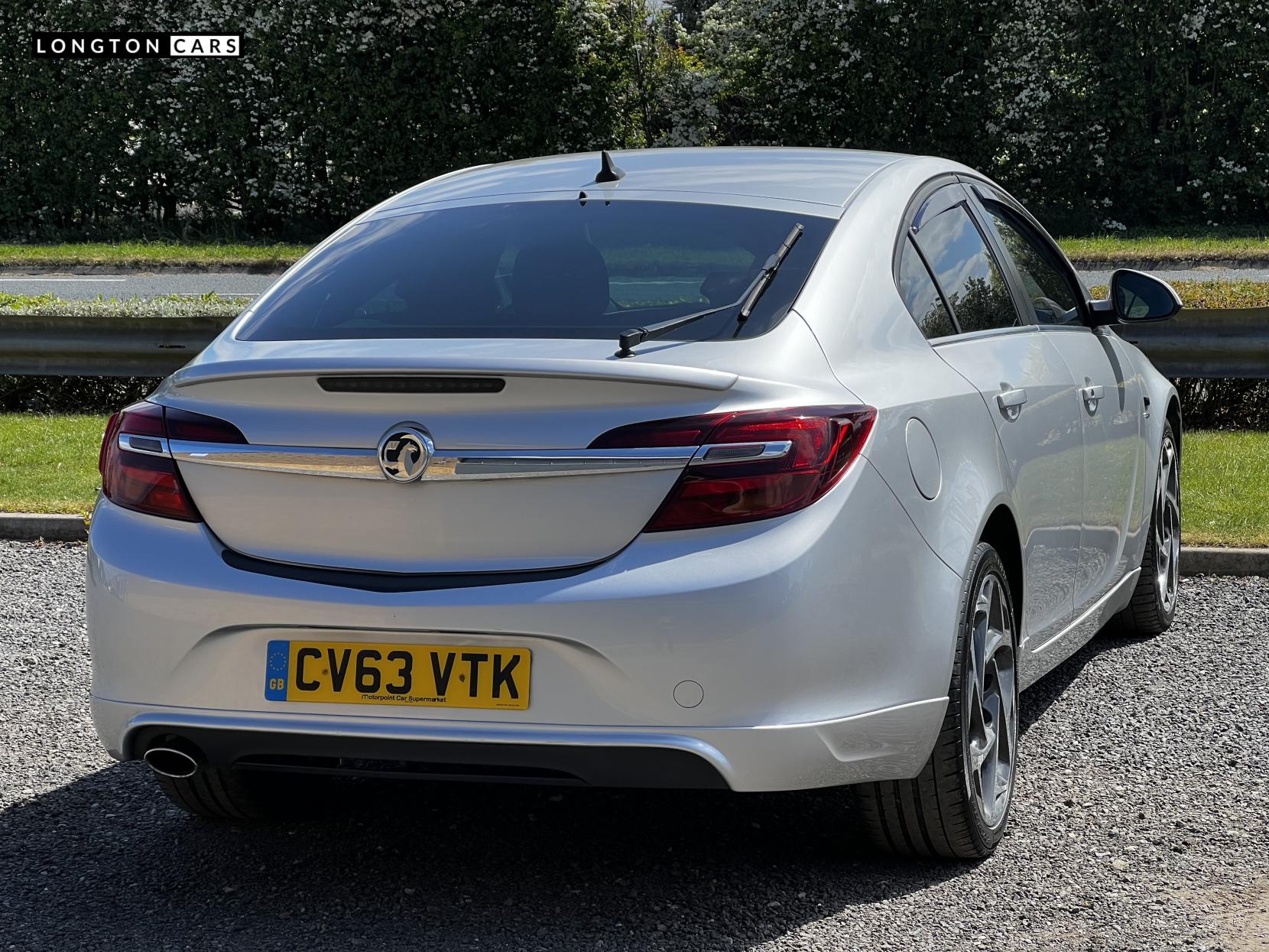 Vauxhall Insignia 2.0 CDTi ecoFLEX SRi VX Line Nav Hatchback 5dr Diesel Manual Euro 5 (s/s) (140 ps)