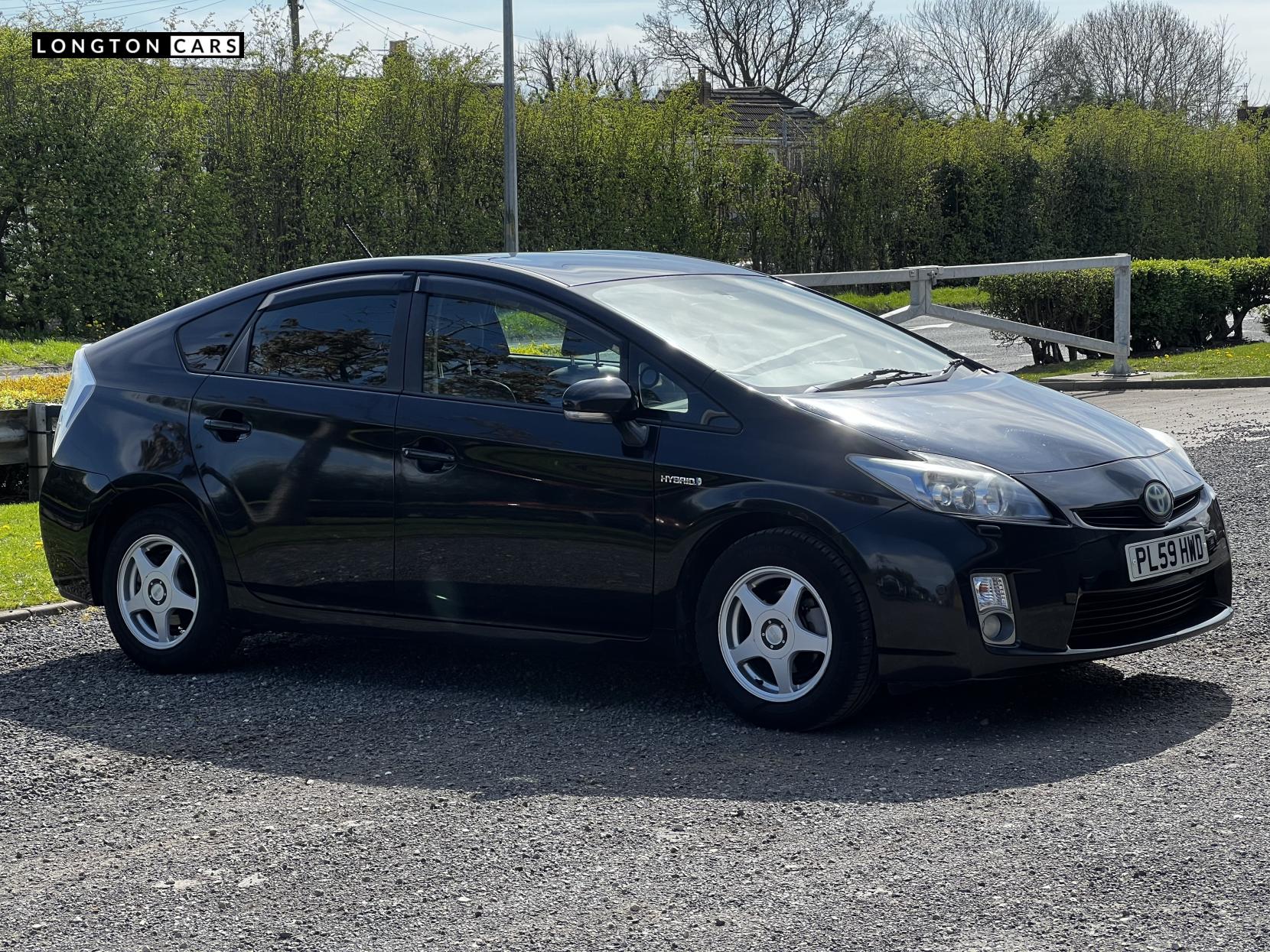 Toyota Prius 1.8 VVT-h T4 Hatchback 5dr Petrol Hybrid CVT Euro 5 (s/s) (136 ps)