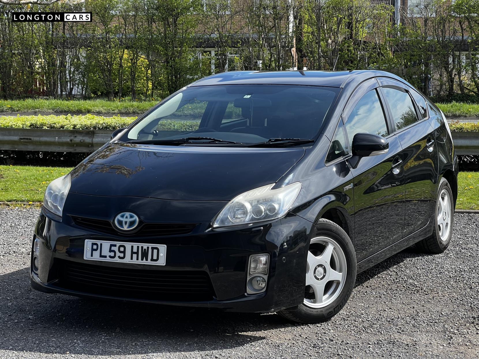 Toyota Prius 1.8 VVT-h T4 Hatchback 5dr Petrol Hybrid CVT Euro 5 (s/s) (136 ps)