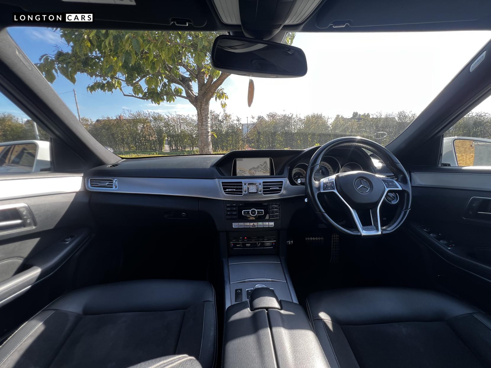 Mercedes-Benz E Class 2.1 E220 CDI AMG Sport Saloon 4dr Diesel G-Tronic+ Euro 5 (s/s) (170 ps)