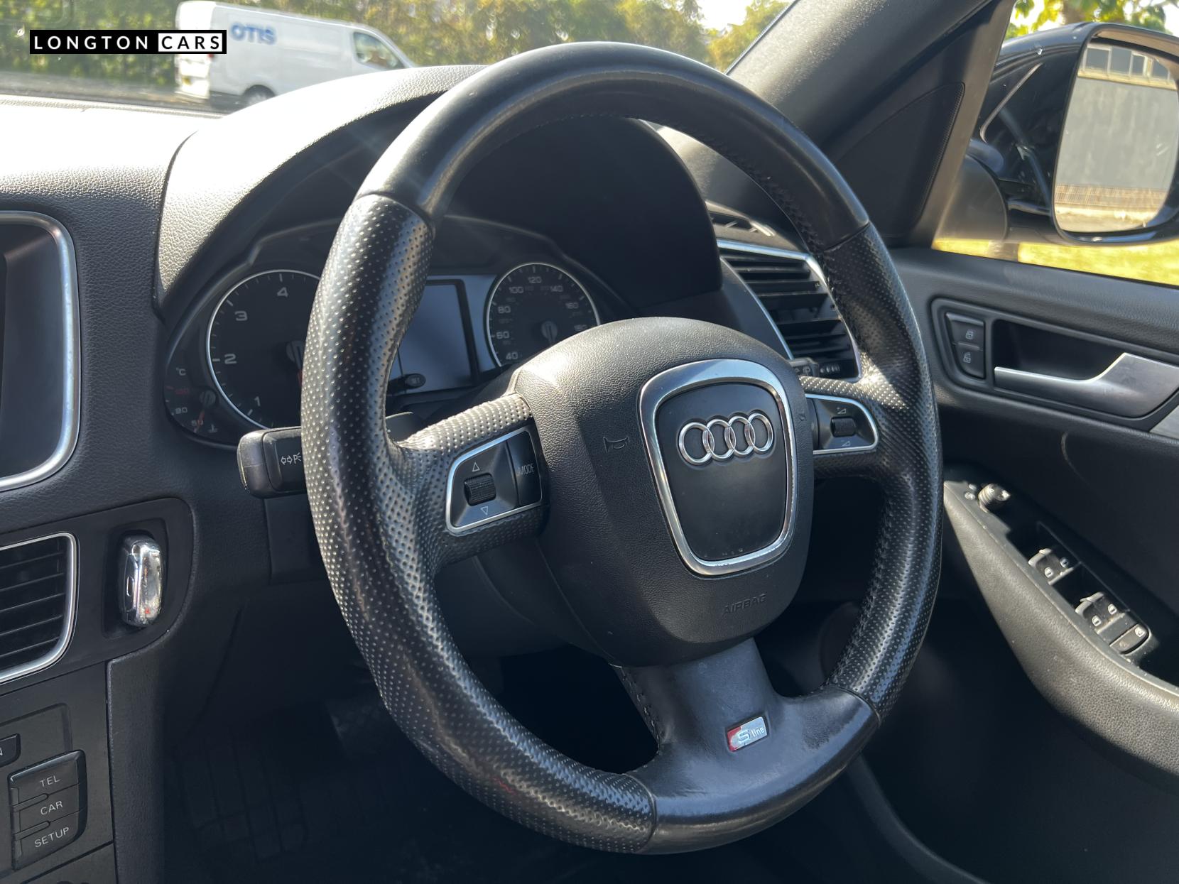 Audi Q5 2.0 TDI S line SUV 5dr Diesel S Tronic quattro Euro 5 (170 ps)