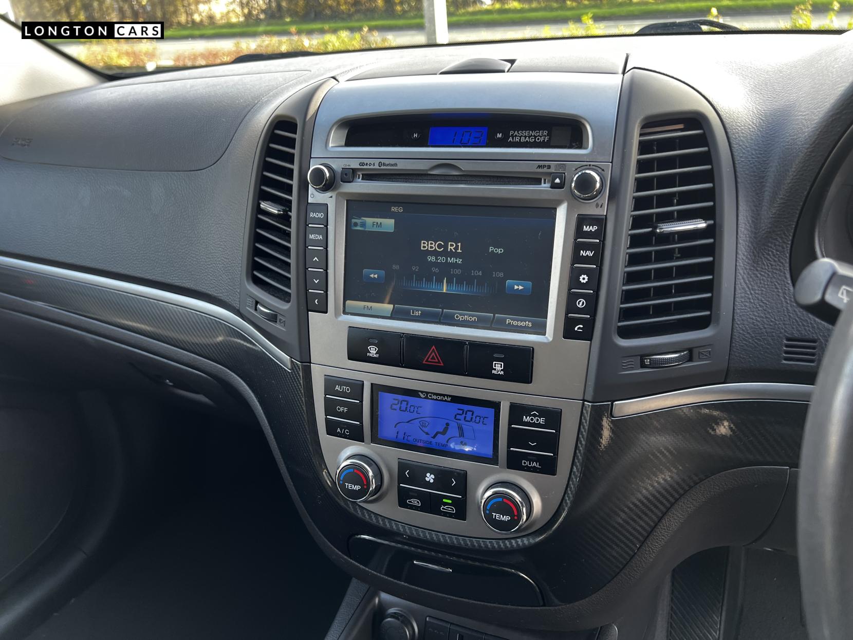 Hyundai Santa Fe 2.2 CRDi Premium SUV 5dr Diesel Manual 4WD Euro 5 (7 seat) (194 bhp)