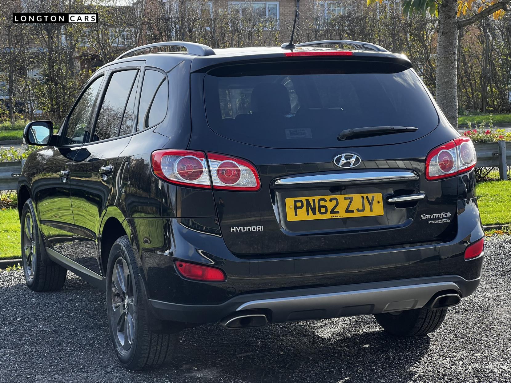 Hyundai Santa Fe 2.2 CRDi Premium SUV 5dr Diesel Manual 4WD Euro 5 (7 seat) (194 bhp)