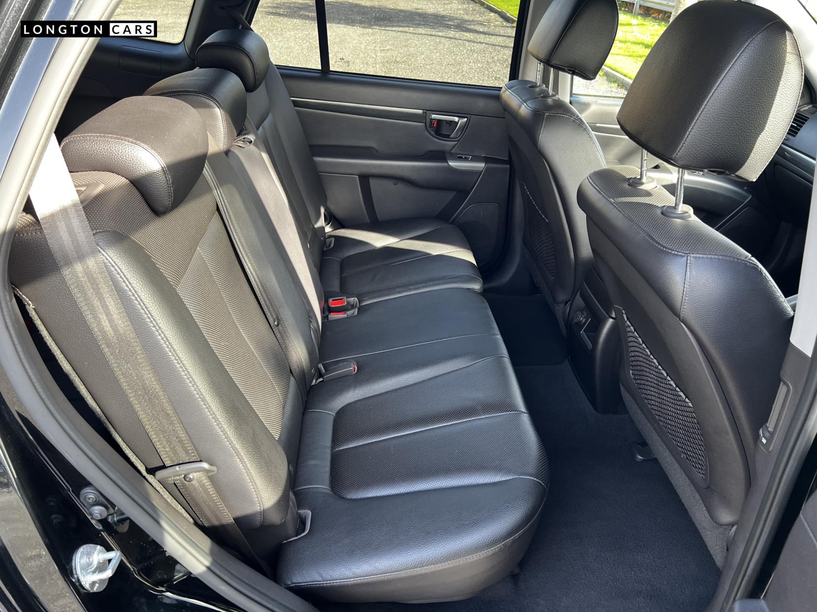 Hyundai Santa Fe 2.2 CRDi Premium SUV 5dr Diesel Manual 4WD Euro 5 (7 seat) (194 bhp)